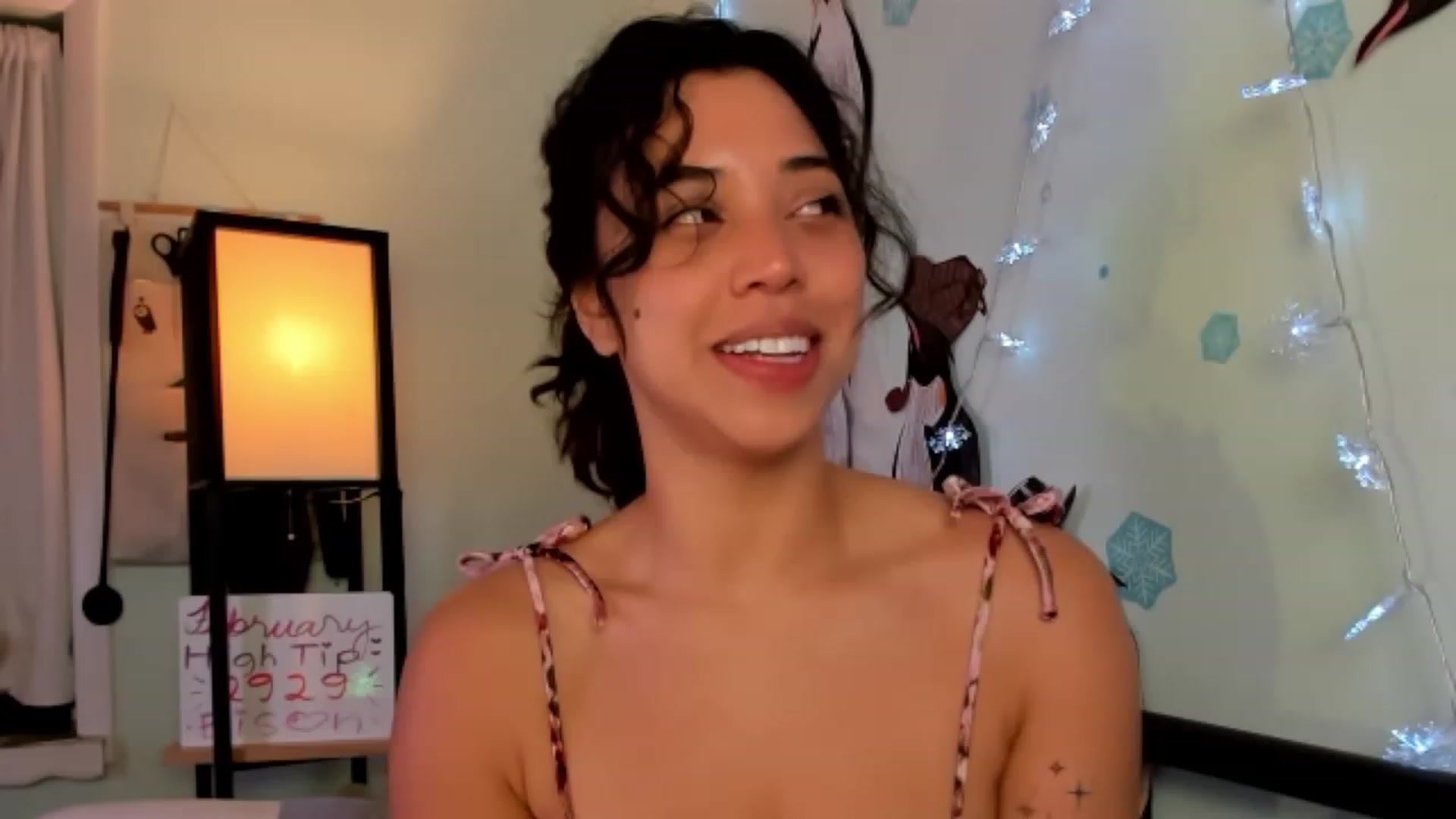 Gallery image thumbnail from KissingHigh's myfreecams stream on, 02/13/2024, 05:41 image 2 of 20