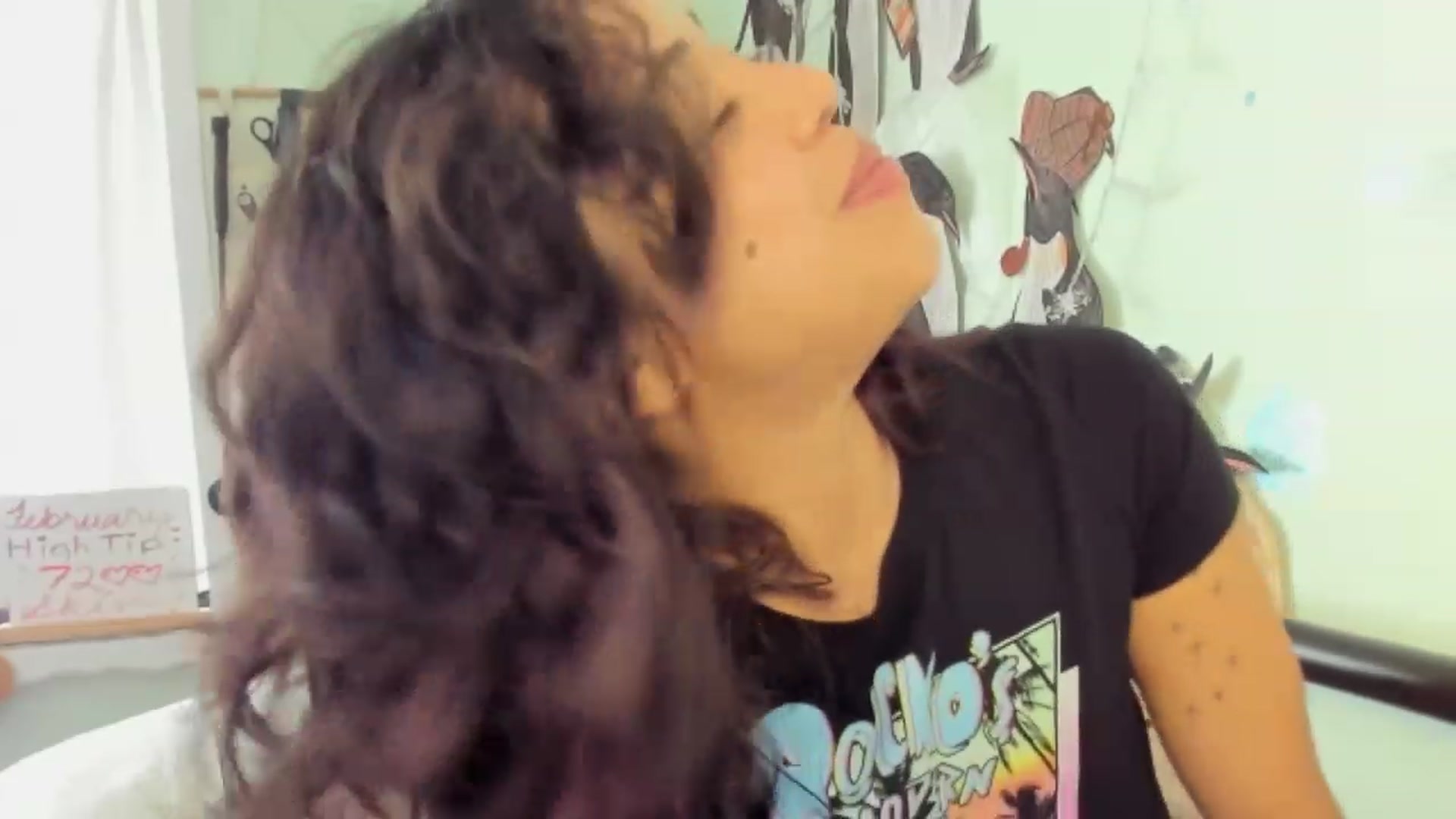 Gallery image thumbnail from KissingHigh's myfreecams stream on, 02/15/2024, 23:15 image 3 of 20