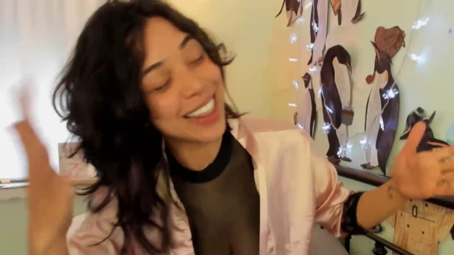 Gallery image thumbnail from KissingHigh's myfreecams stream on, 02/16/2024, 17:57 image 10 of 20