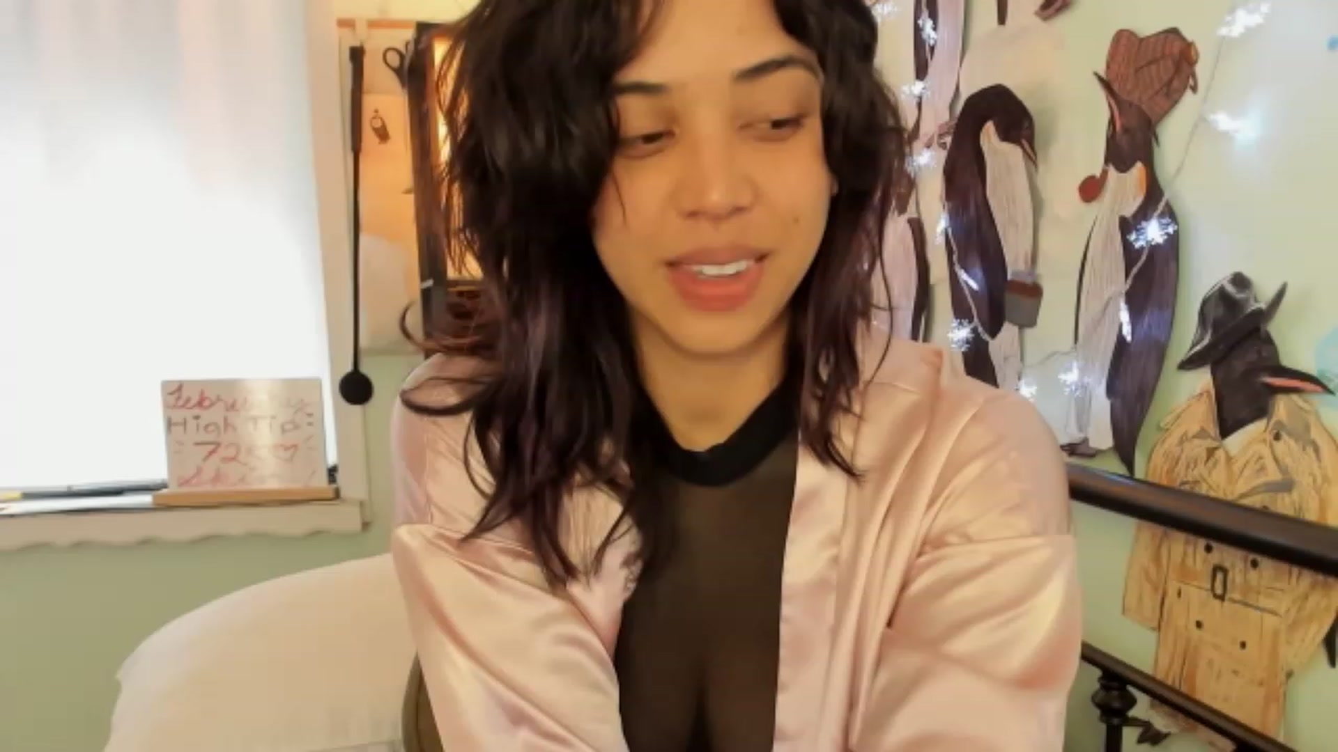Gallery image thumbnail from KissingHigh's myfreecams stream on, 02/16/2024, 17:57 image 6 of 20