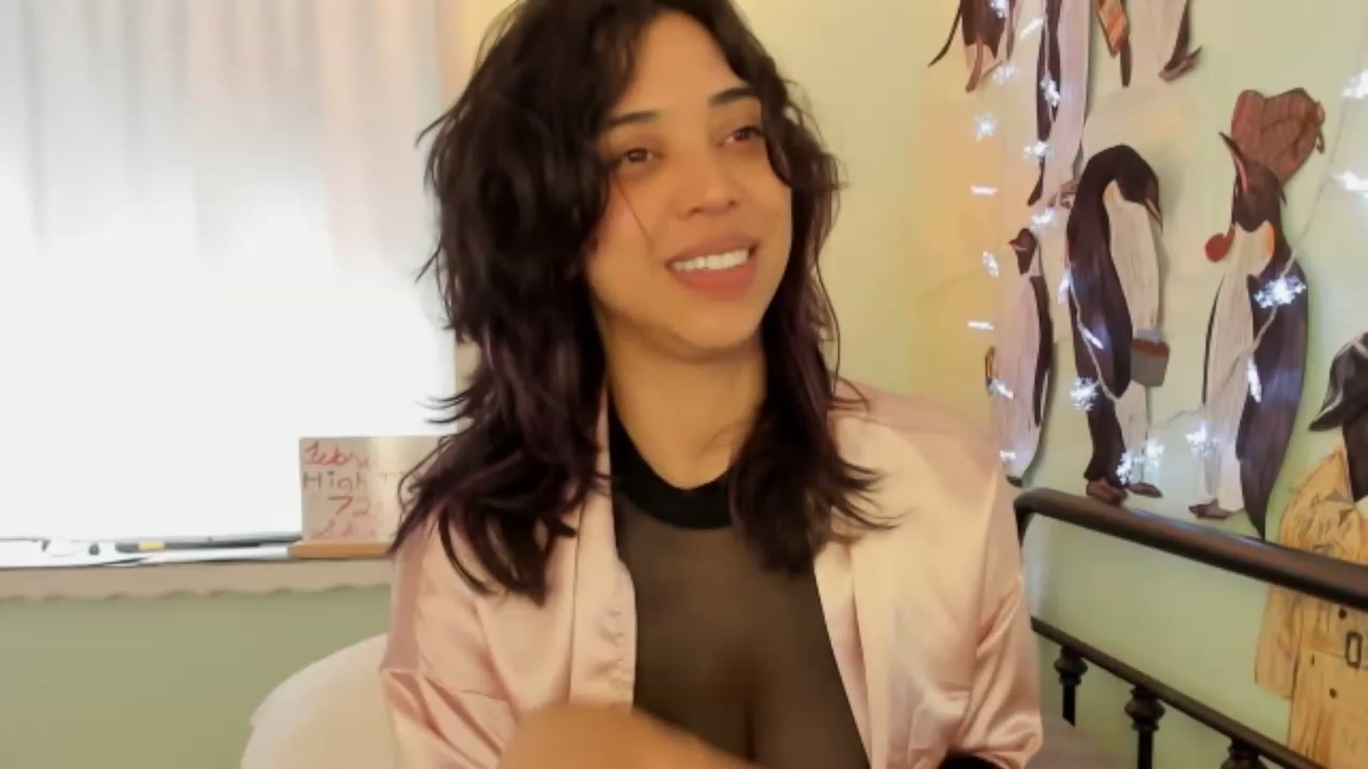 Gallery image thumbnail from KissingHigh's myfreecams stream on, 02/16/2024, 17:57 image 1 of 20