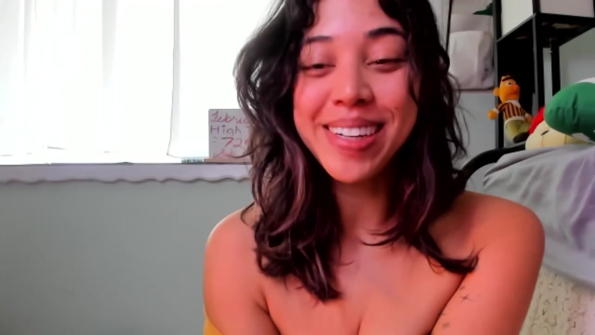 Gallery image thumbnail from KissingHigh's myfreecams stream on, 02/22/2024, 22:49 image 8 of 20