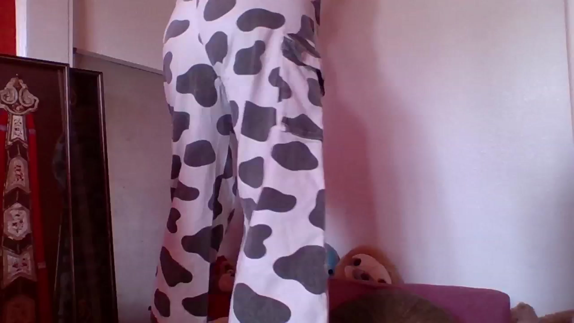 Gallery image thumbnail from KissingHigh's myfreecams stream on, 05/02/2024, 22:06 image 14 of 20