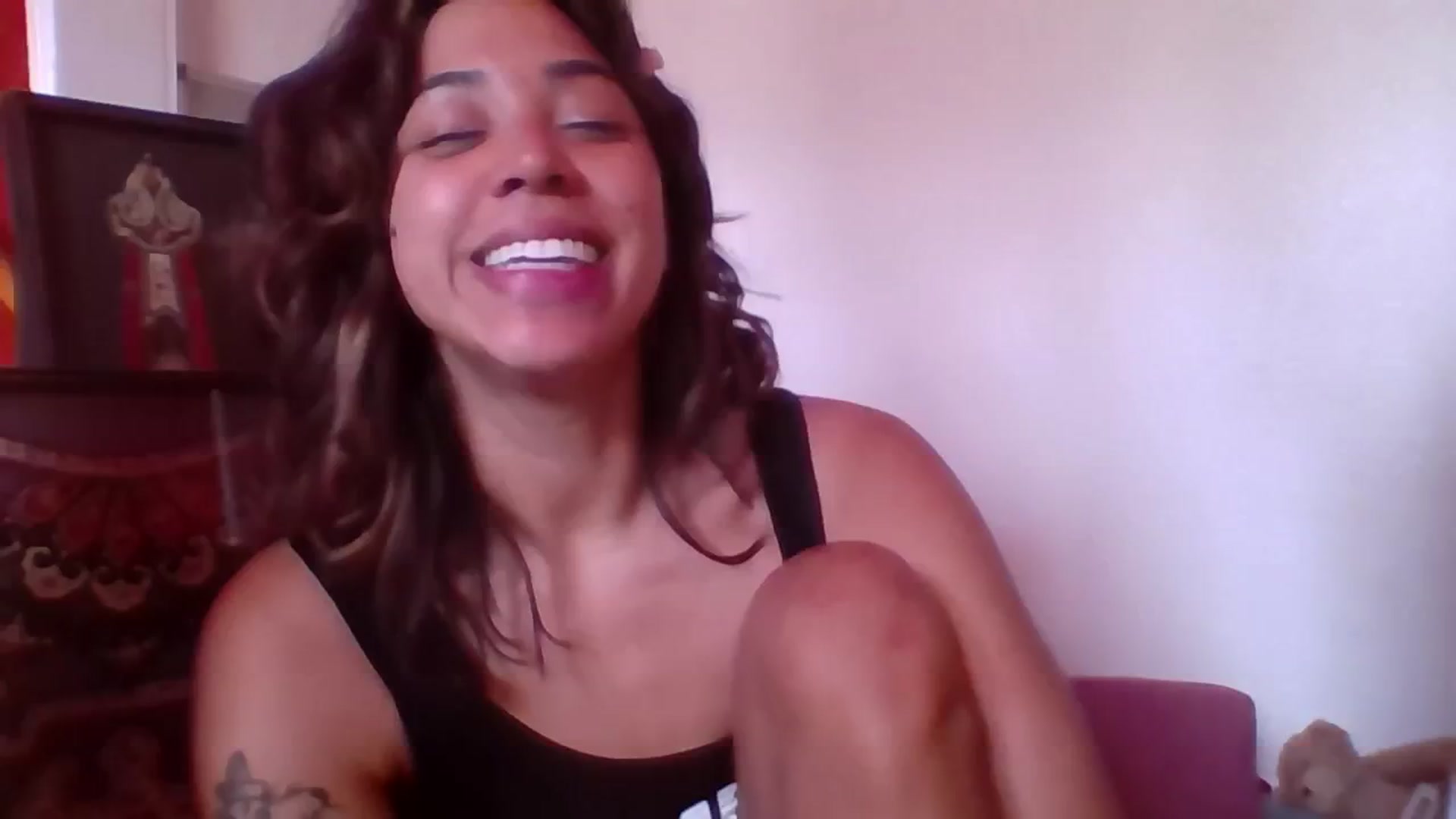 Gallery image thumbnail from KissingHigh's myfreecams stream on, 05/02/2024, 22:06 image 4 of 20