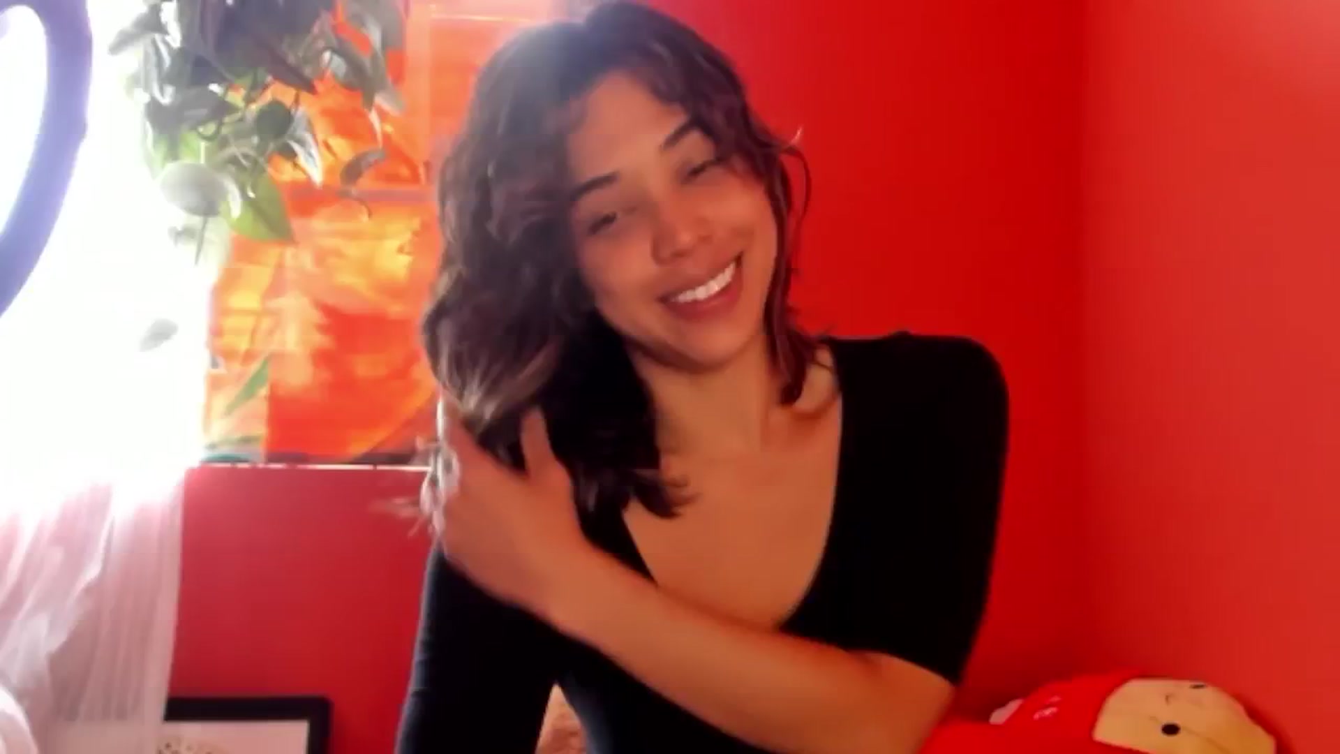 Gallery image thumbnail from KissingHigh's myfreecams stream on, 05/05/2024, 17:43 image 17 of 20