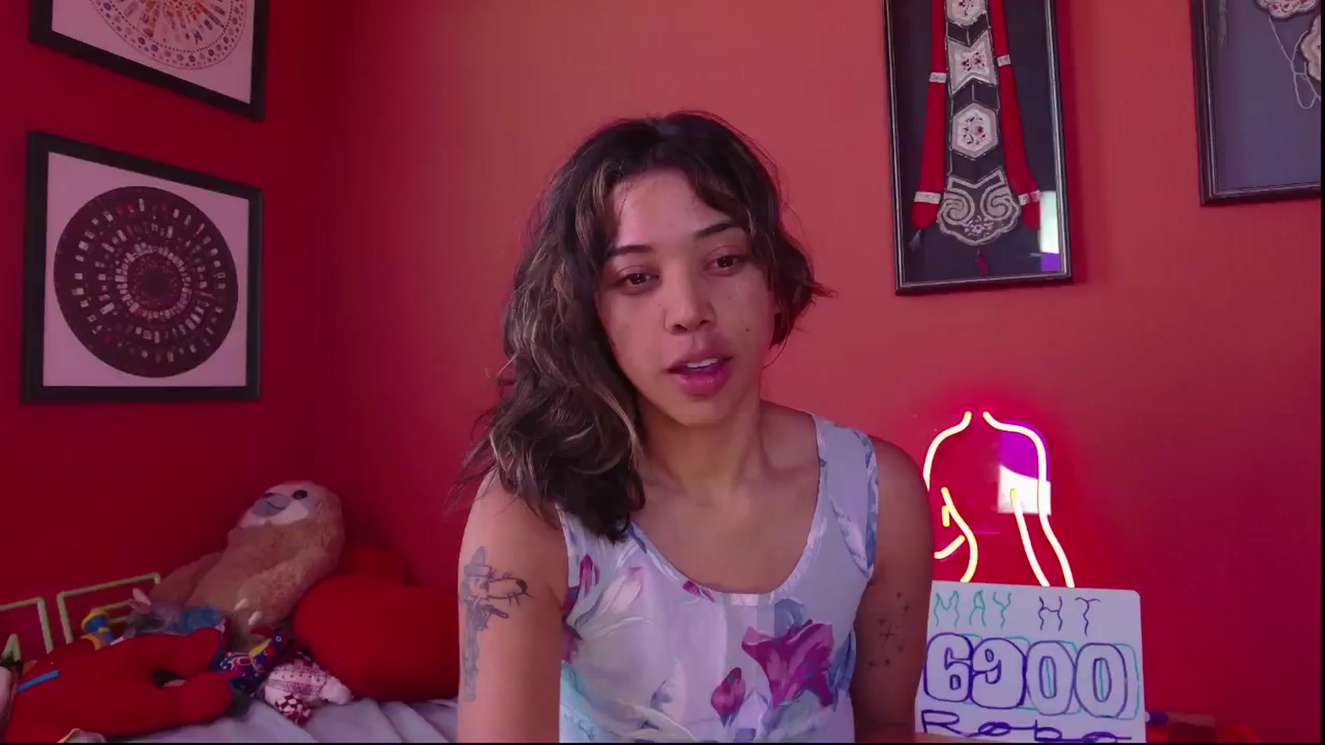 Gallery image thumbnail from KissingHigh's myfreecams stream on, 06/02/2024, 16:46 image 3 of 20