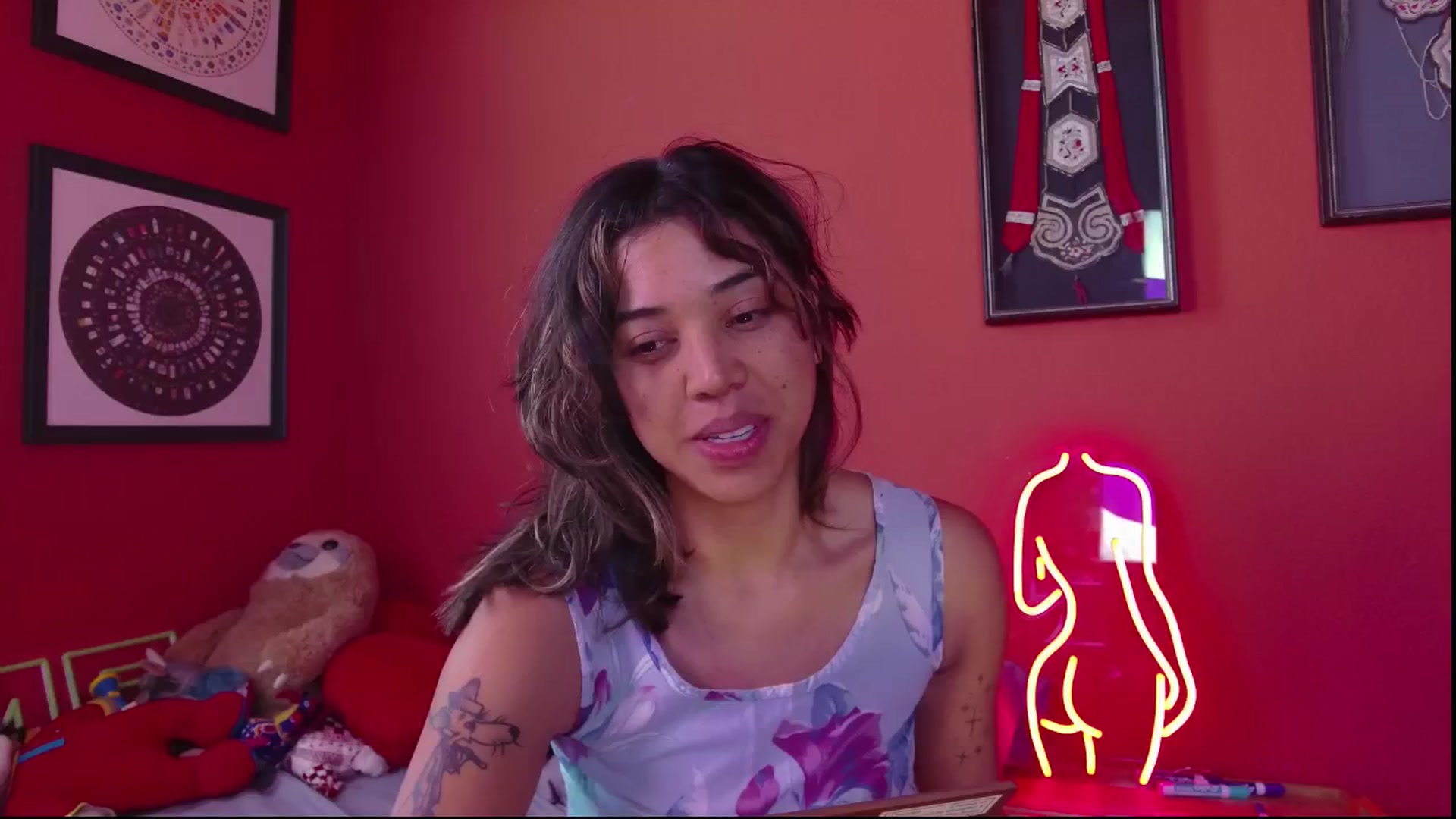 Gallery image thumbnail from KissingHigh's myfreecams stream on, 06/02/2024, 16:46 image 17 of 20