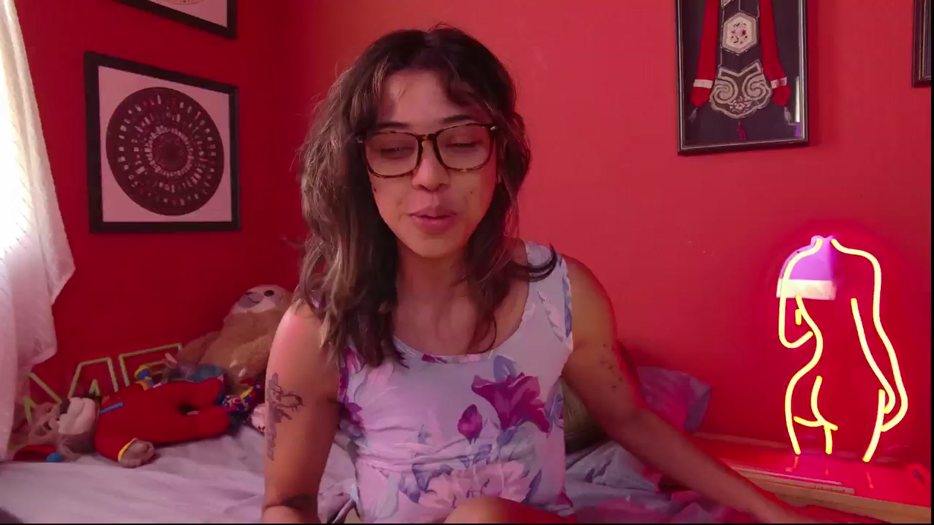 Gallery image thumbnail from KissingHigh's myfreecams stream on, 06/02/2024, 17:59 image 4 of 20