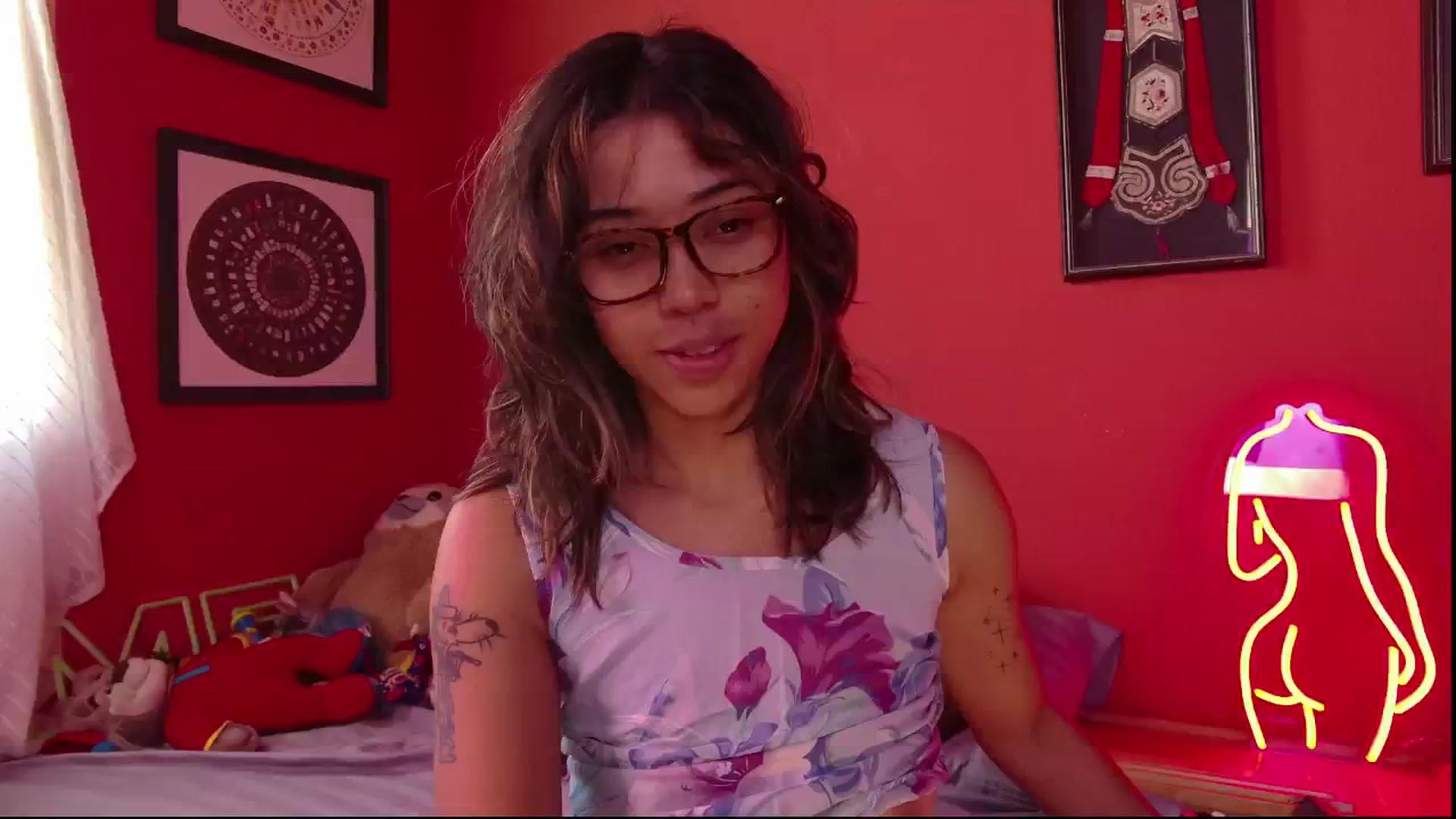 Gallery image thumbnail from KissingHigh's myfreecams stream on, 06/02/2024, 17:59 image 6 of 20