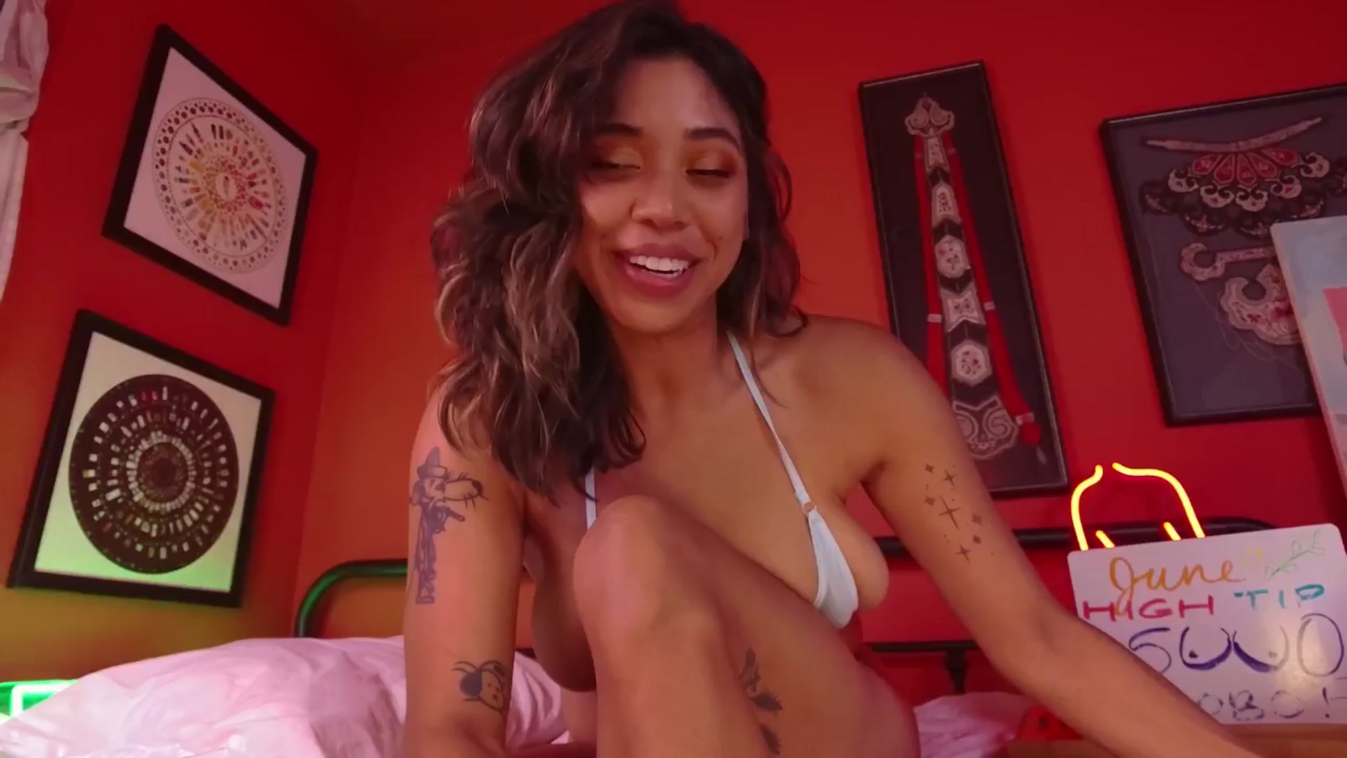 Gallery image thumbnail from KissingHigh's myfreecams stream on, 06/21/2024, 05:57 image 6 of 20