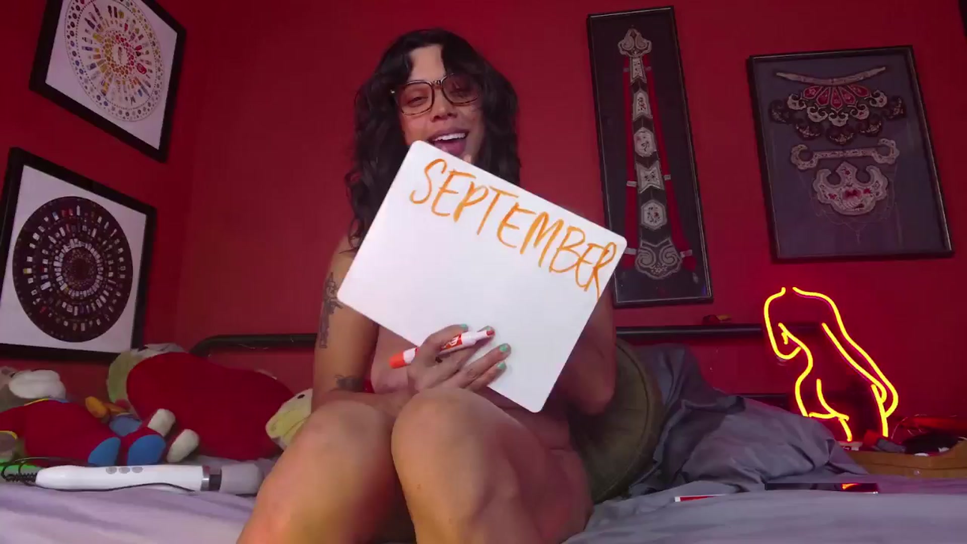 Gallery image thumbnail from KissingHigh's myfreecams stream on, 09/06/2024, 03:59 image 3 of 20