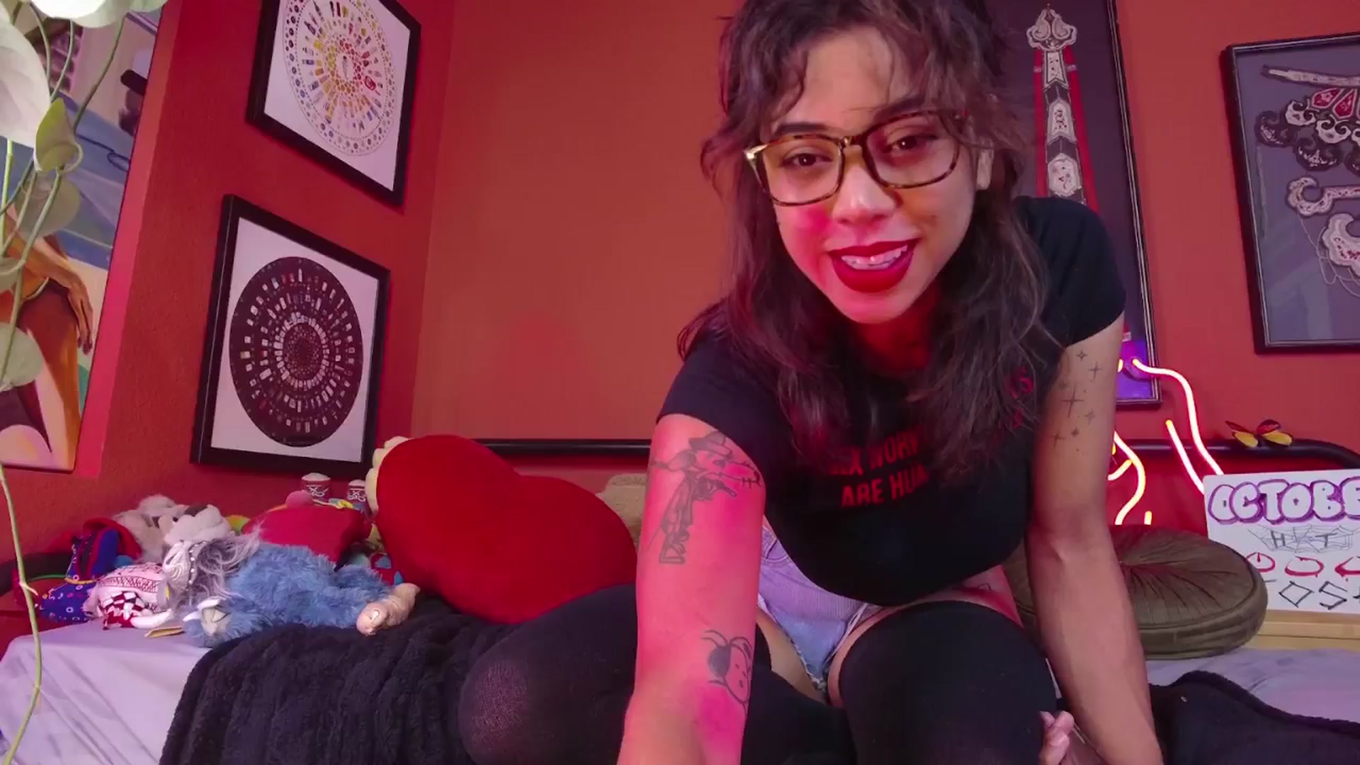 Gallery image thumbnail from KissingHigh's myfreecams stream on, 10/22/2024, 03:08 image 3 of 20