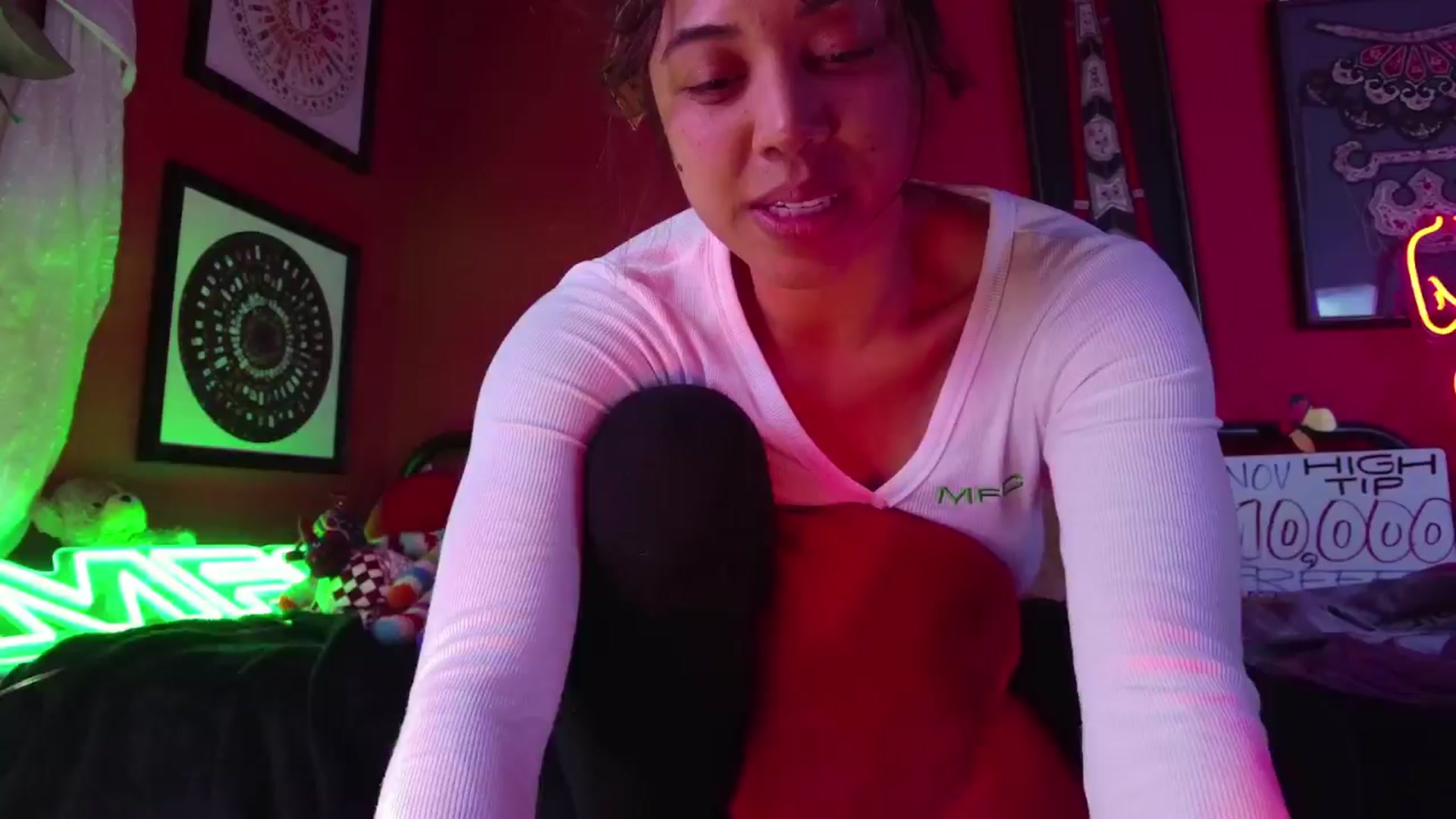 Gallery image thumbnail from KissingHigh's myfreecams stream on, 11/12/2024, 05:00 image 8 of 20