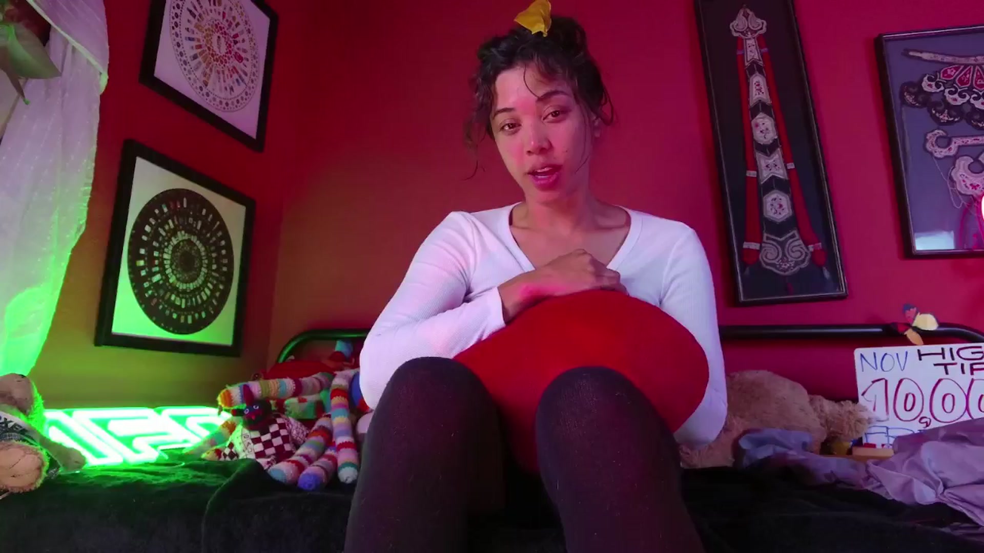 Gallery image thumbnail from KissingHigh's myfreecams stream on, 11/12/2024, 05:00 image 1 of 20