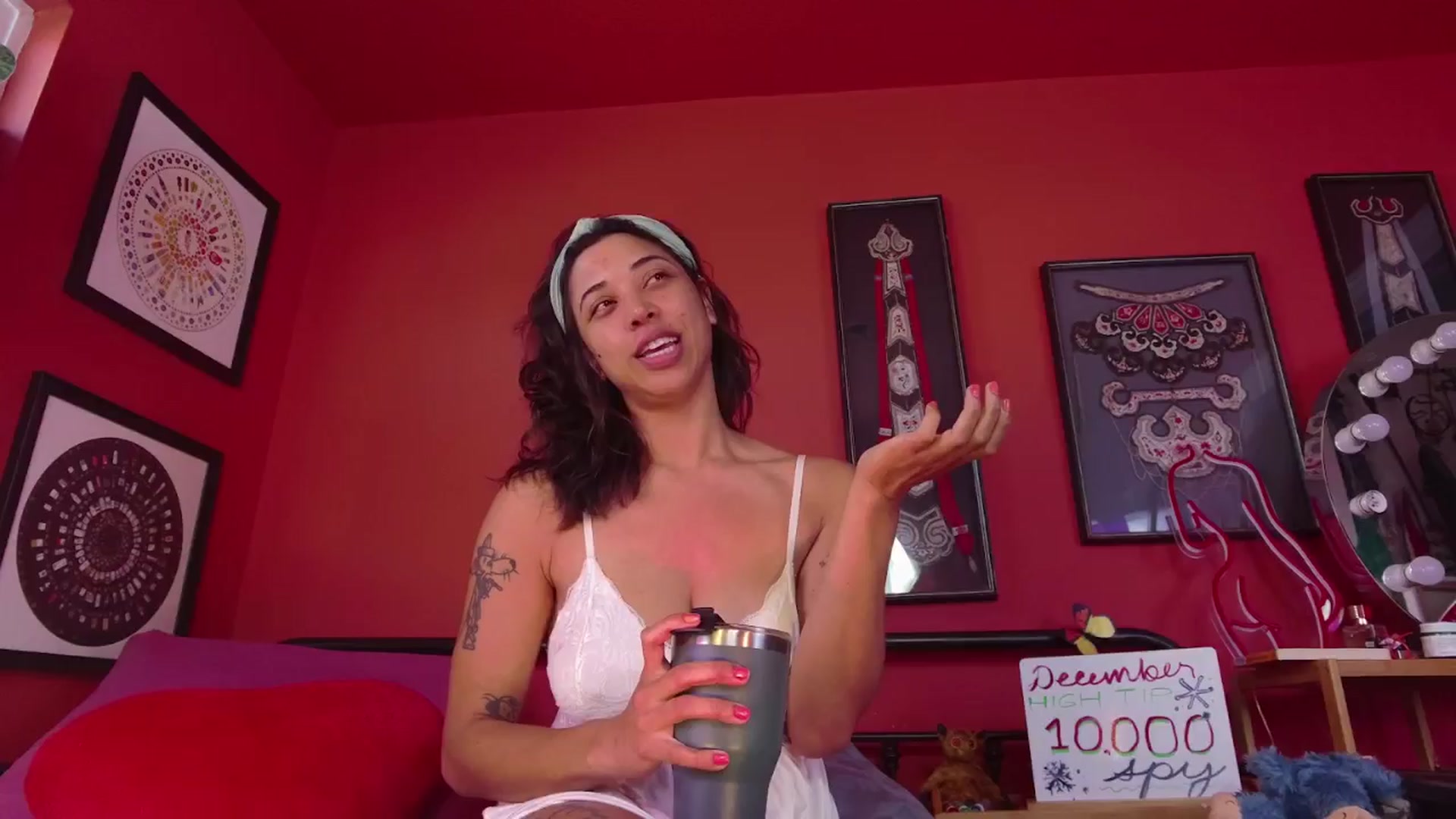 Gallery image thumbnail from KissingHigh's myfreecams stream on, 12/15/2024, 19:03 image 2 of 20