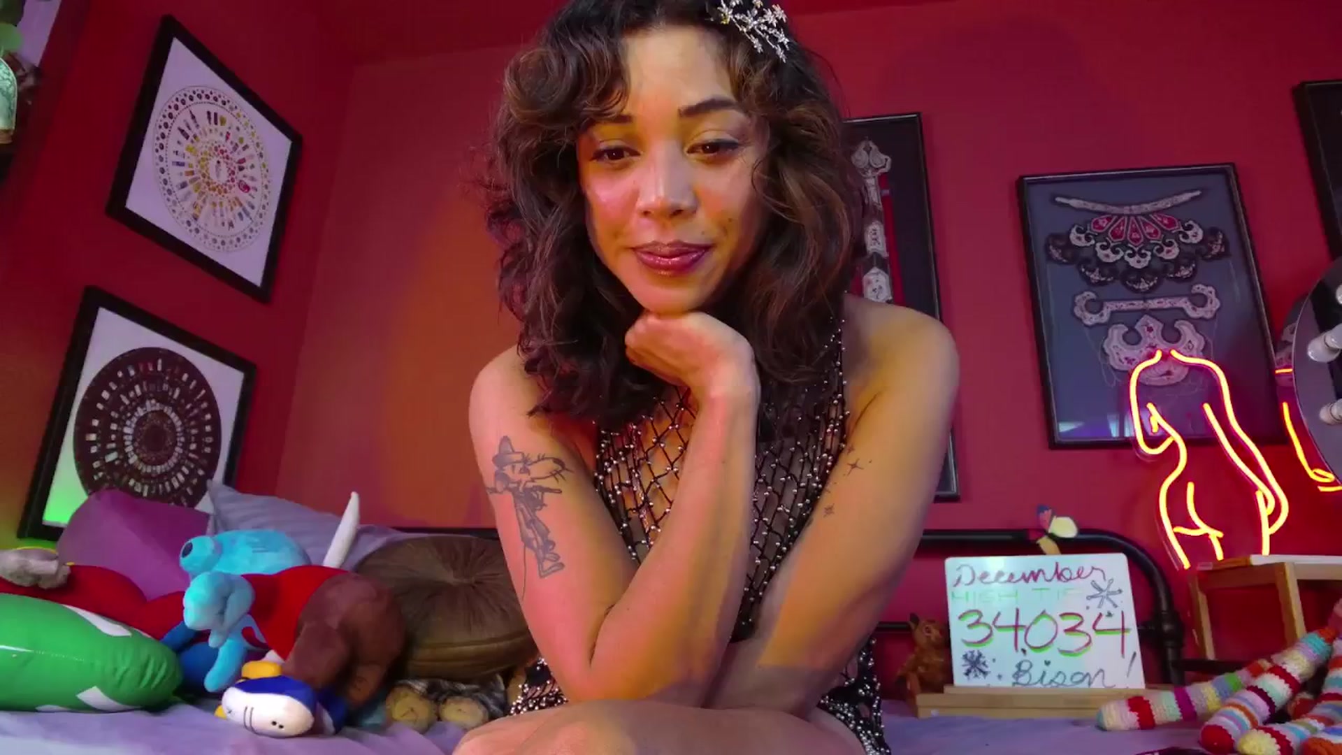 Gallery image thumbnail from KissingHigh's myfreecams stream on, 01/01/2025, 06:22 image 1 of 20