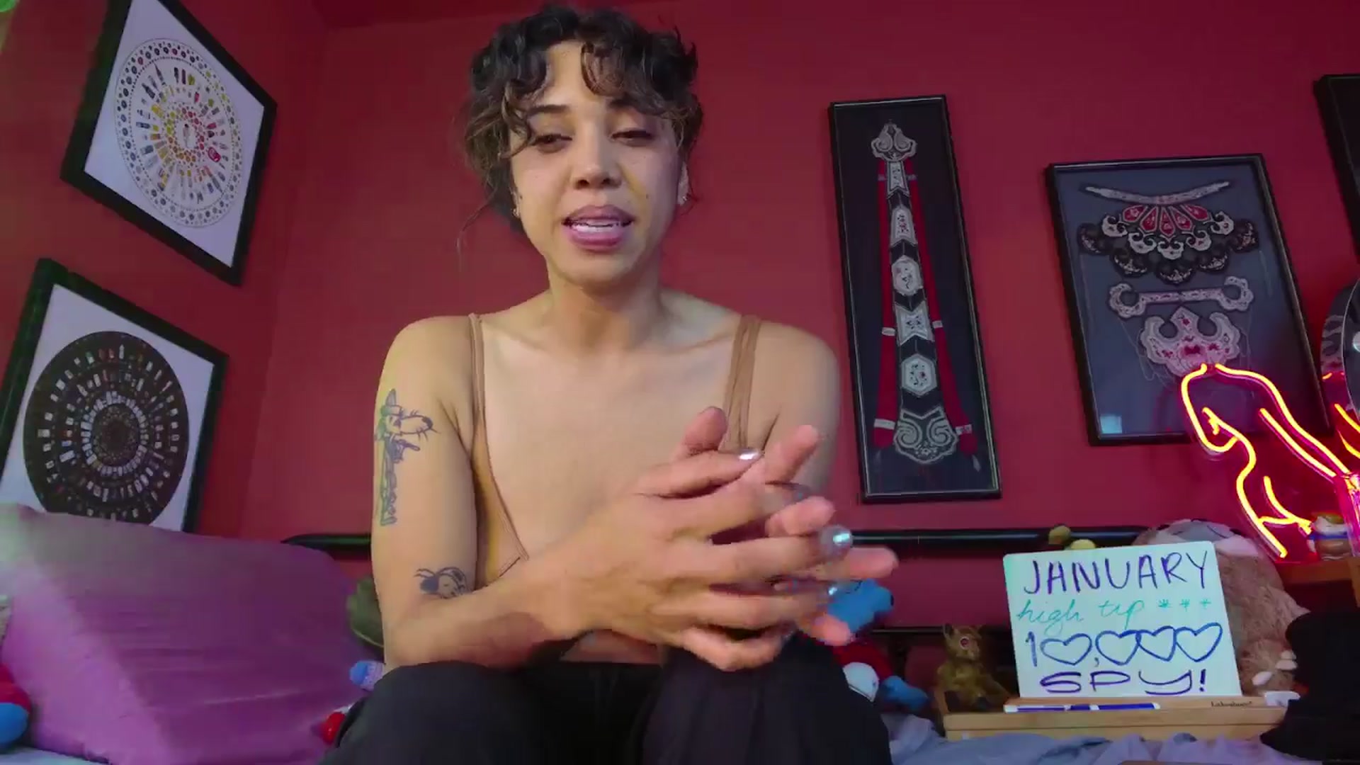 Gallery image thumbnail from KissingHigh's myfreecams stream on, 01/28/2025, 05:43 image 3 of 20