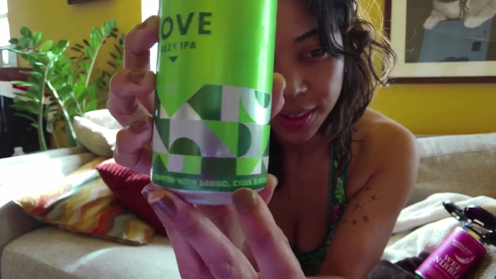 Gallery image thumbnail from KissingHigh's myfreecams stream on, 03/16/2025, 17:23 image 7 of 20