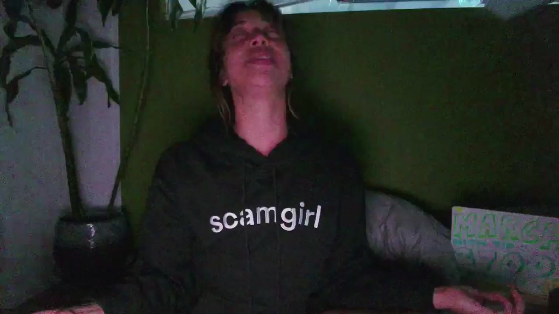Gallery image thumbnail from KissingHigh's myfreecams stream on, 03/20/2025, 02:39 image 12 of 20