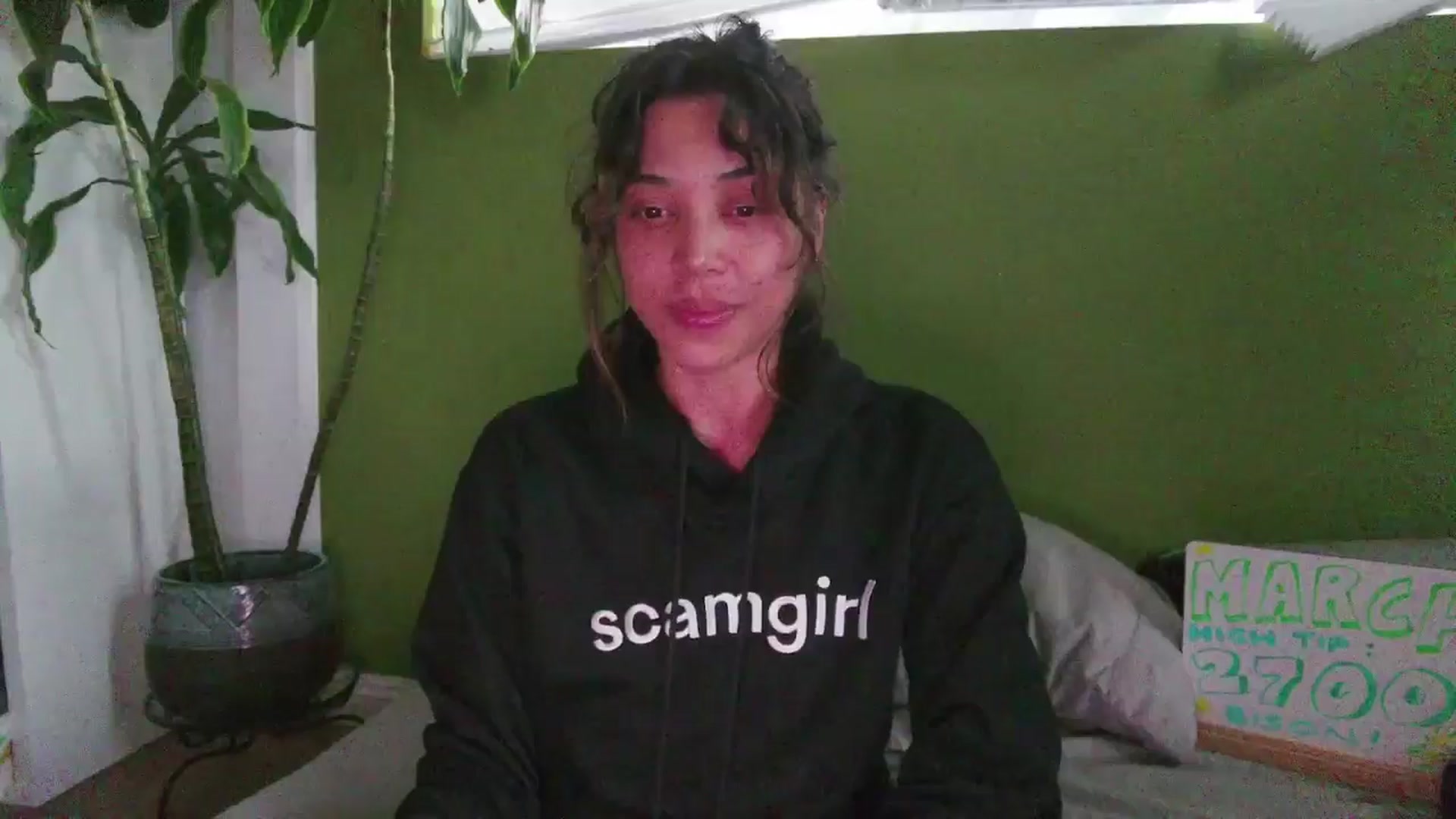 Gallery image thumbnail from KissingHigh's myfreecams stream on, 03/20/2025, 02:39 image 8 of 20