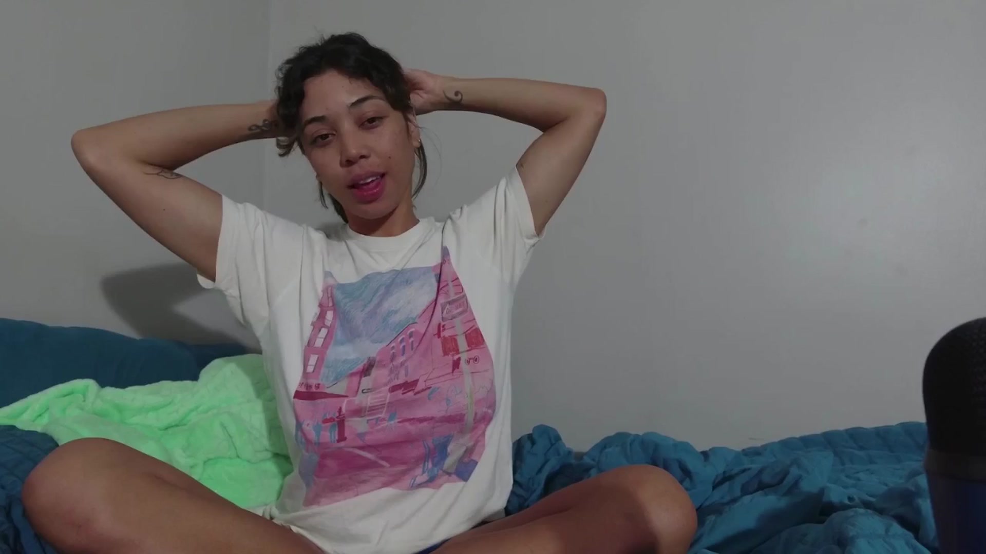 Gallery image thumbnail from KissingHigh's myfreecams stream on, 03/29/2025, 23:43 image 11 of 20
