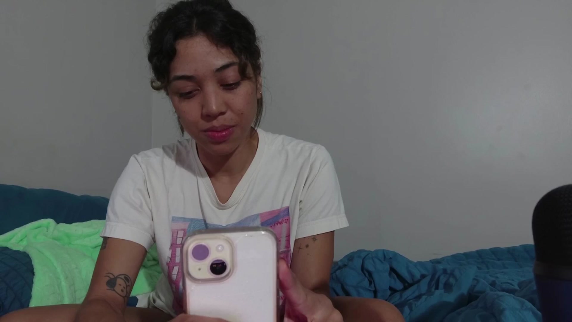 Gallery image thumbnail from KissingHigh's myfreecams stream on, 03/29/2025, 23:43 image 17 of 20