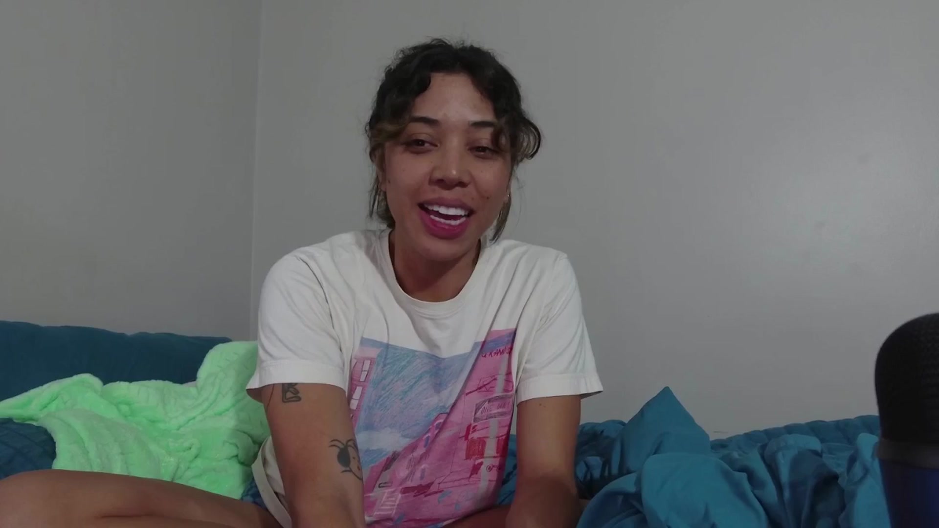 Gallery image thumbnail from KissingHigh's myfreecams stream on, 03/29/2025, 23:43 image 2 of 20