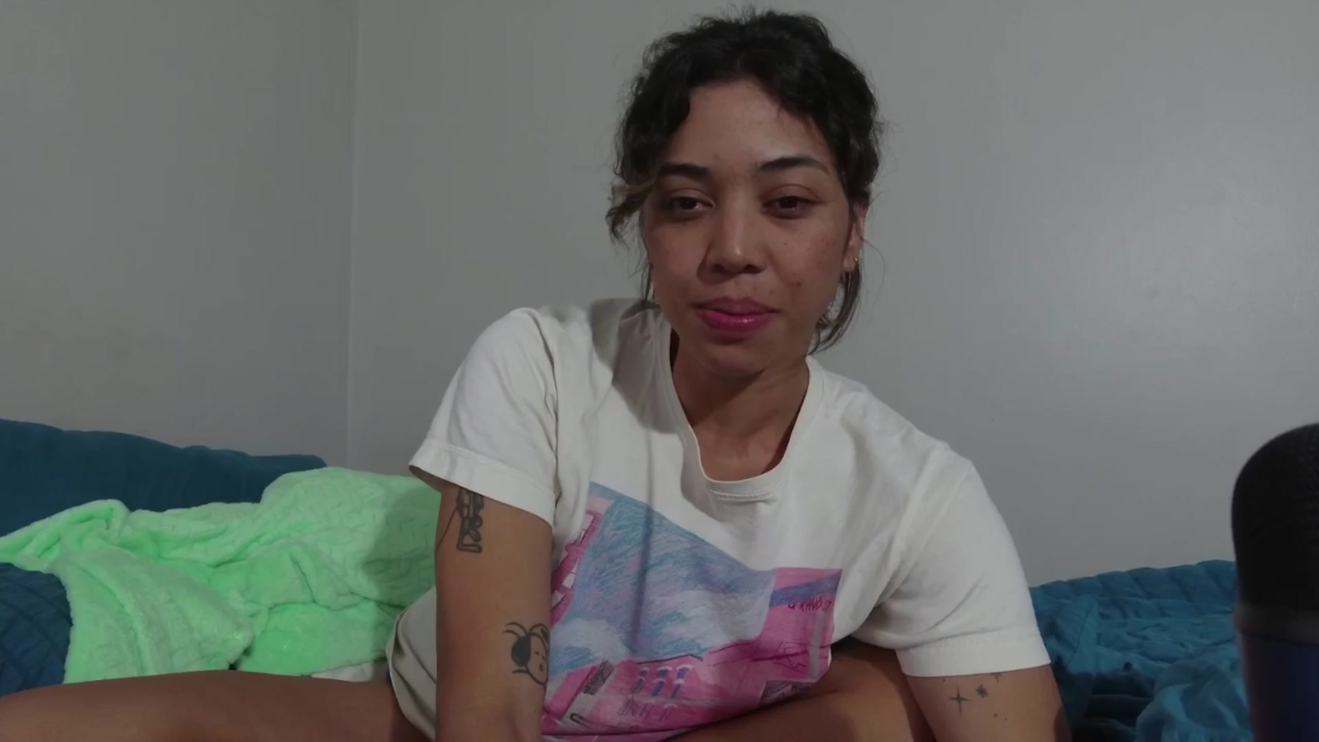 Gallery image thumbnail from KissingHigh's myfreecams stream on, 03/29/2025, 23:43 image 6 of 20