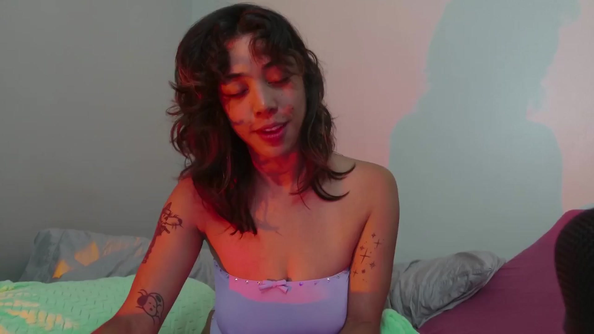 Gallery image thumbnail from KissingHigh's myfreecams stream on, 06/13/2025, 02:56 image 9 of 20