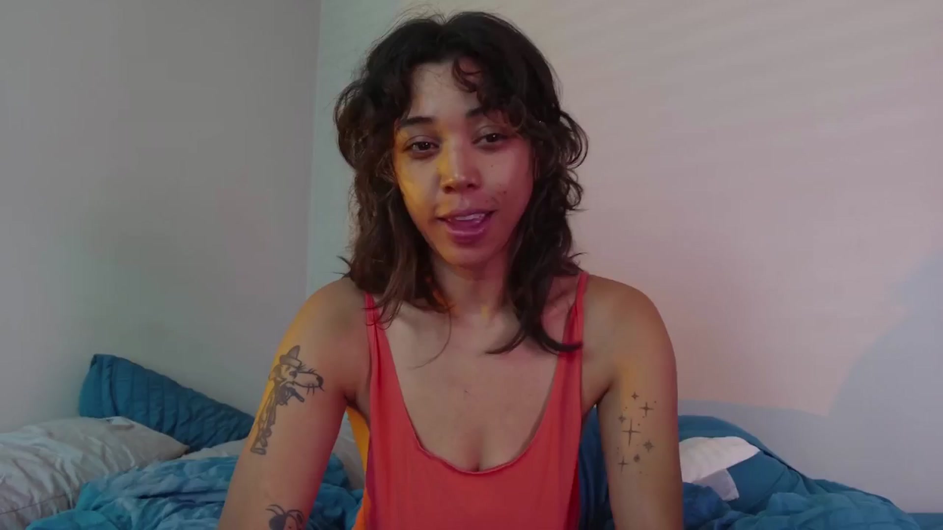 Gallery image thumbnail from KissingHigh's myfreecams stream on, 06/15/2025, 18:12 image 2 of 20