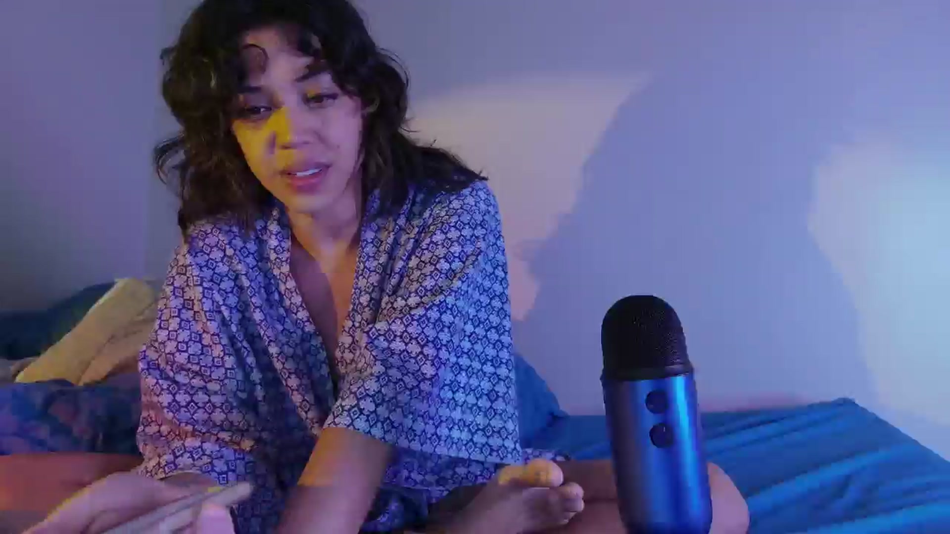 Gallery image thumbnail from KissingHigh's myfreecams stream on, 07/04/2025, 01:17 image 12 of 20
