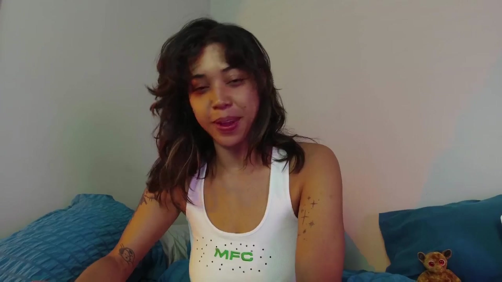 Gallery image thumbnail from KissingHigh's myfreecams stream on, 07/06/2025, 16:45 image 17 of 20