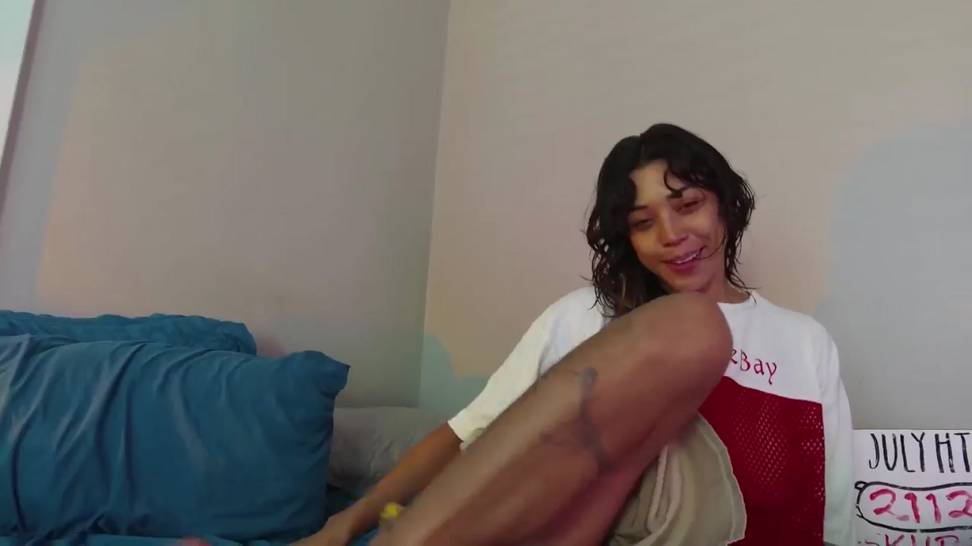 Gallery image thumbnail from KissingHigh's myfreecams stream on, 07/13/2025, 17:05 image 11 of 20