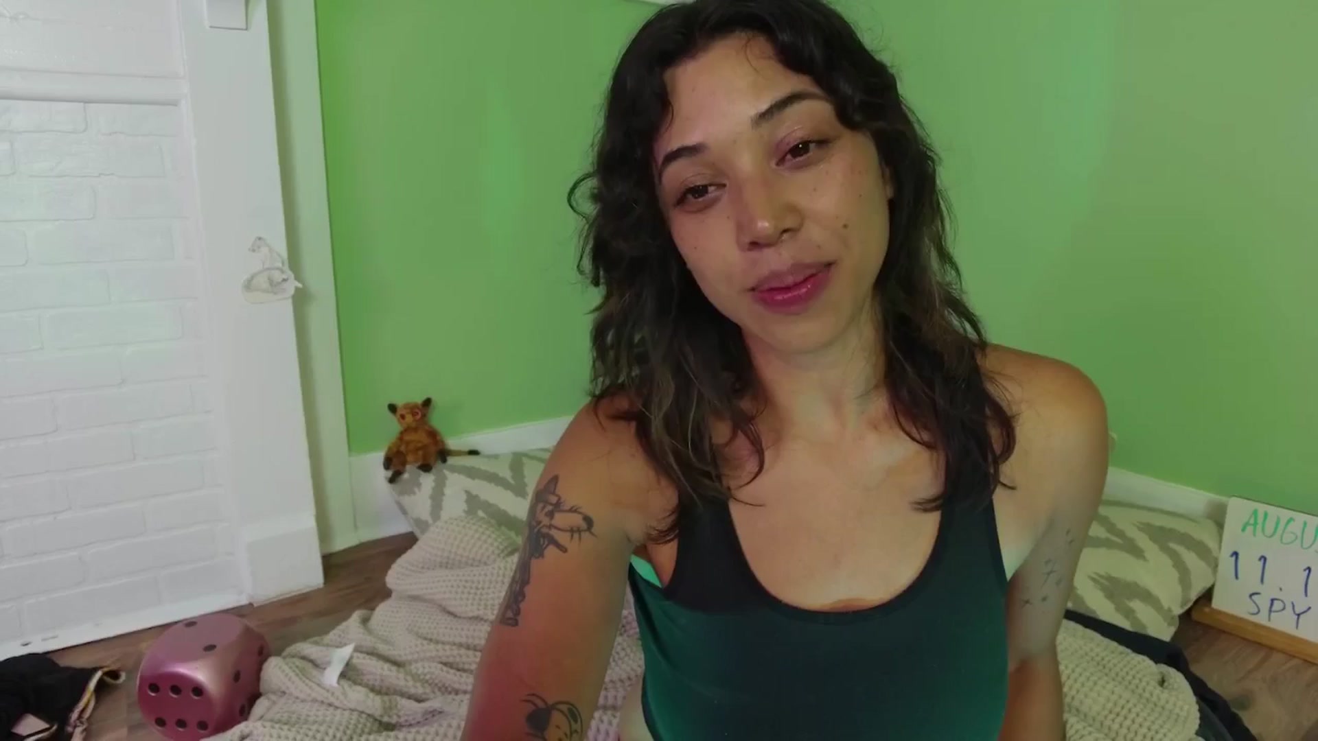 Gallery image thumbnail from KissingHigh's myfreecams stream on, 08/14/2025, 02:08 image 7 of 20