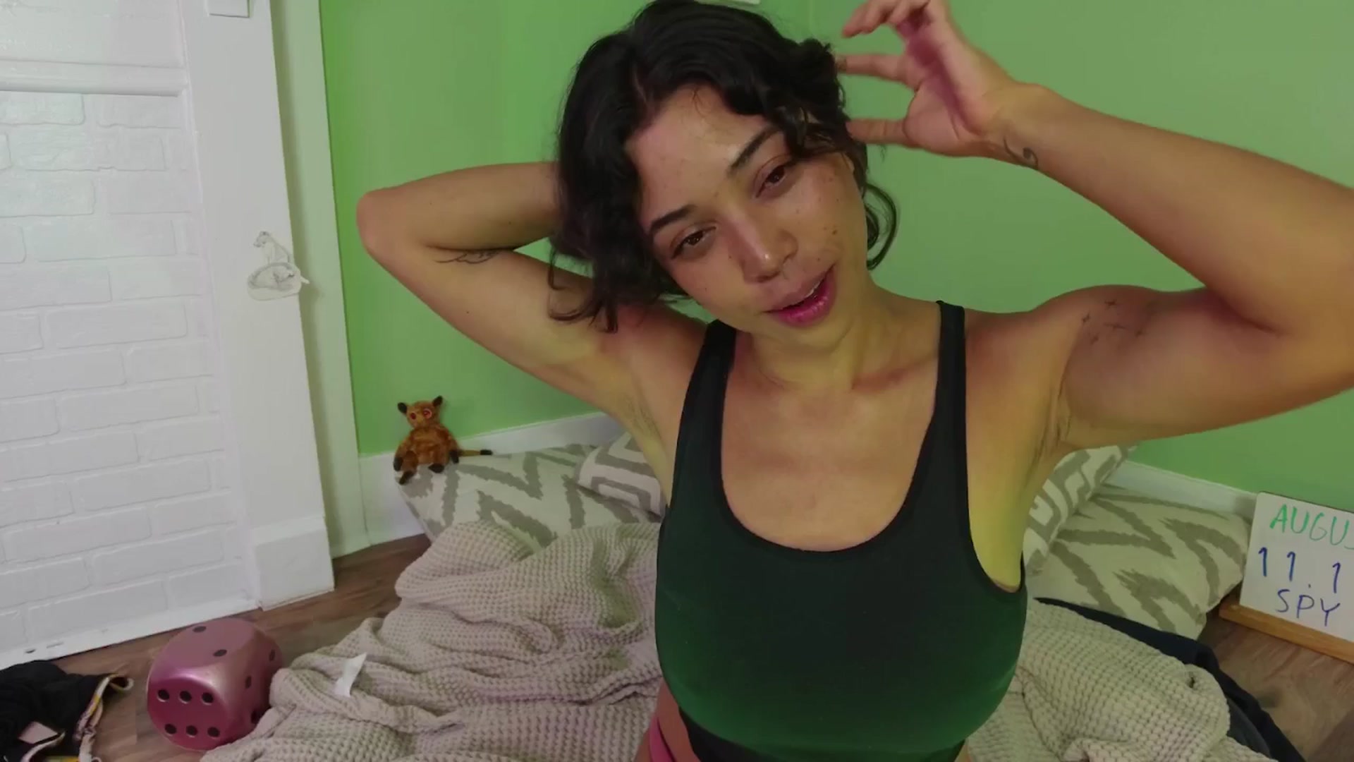 Gallery image thumbnail from KissingHigh's myfreecams stream on, 08/14/2025, 02:08 image 9 of 20