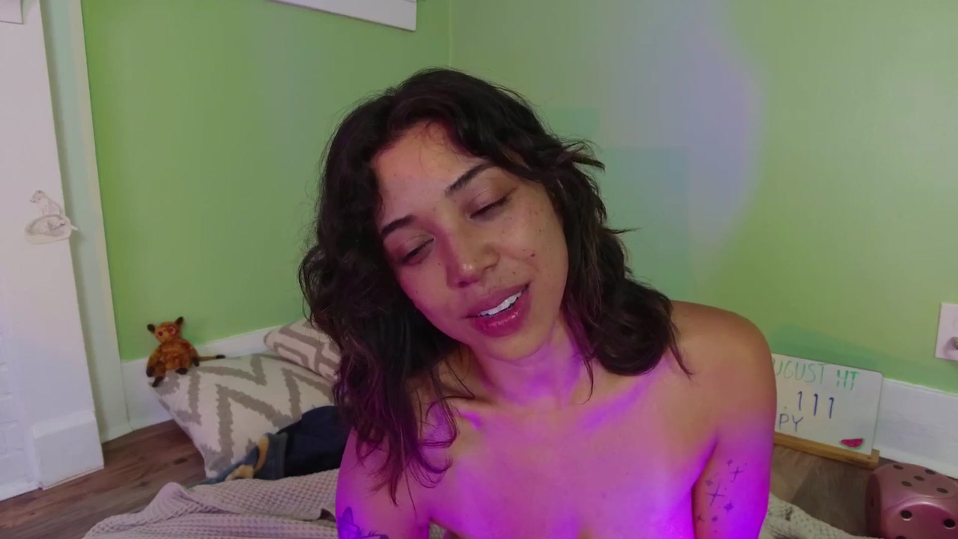 Gallery image thumbnail from KissingHigh's myfreecams stream on, 08/14/2025, 03:18 image 11 of 20