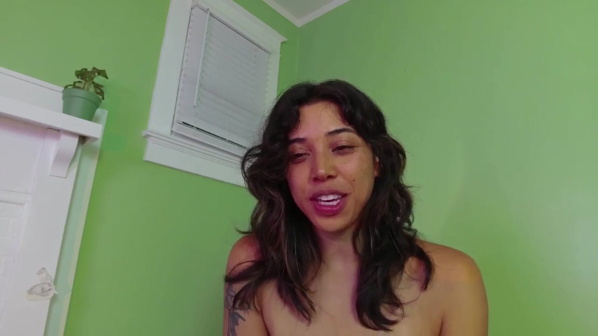 Gallery image thumbnail from KissingHigh's myfreecams stream on, 08/14/2025, 03:18 image 13 of 20