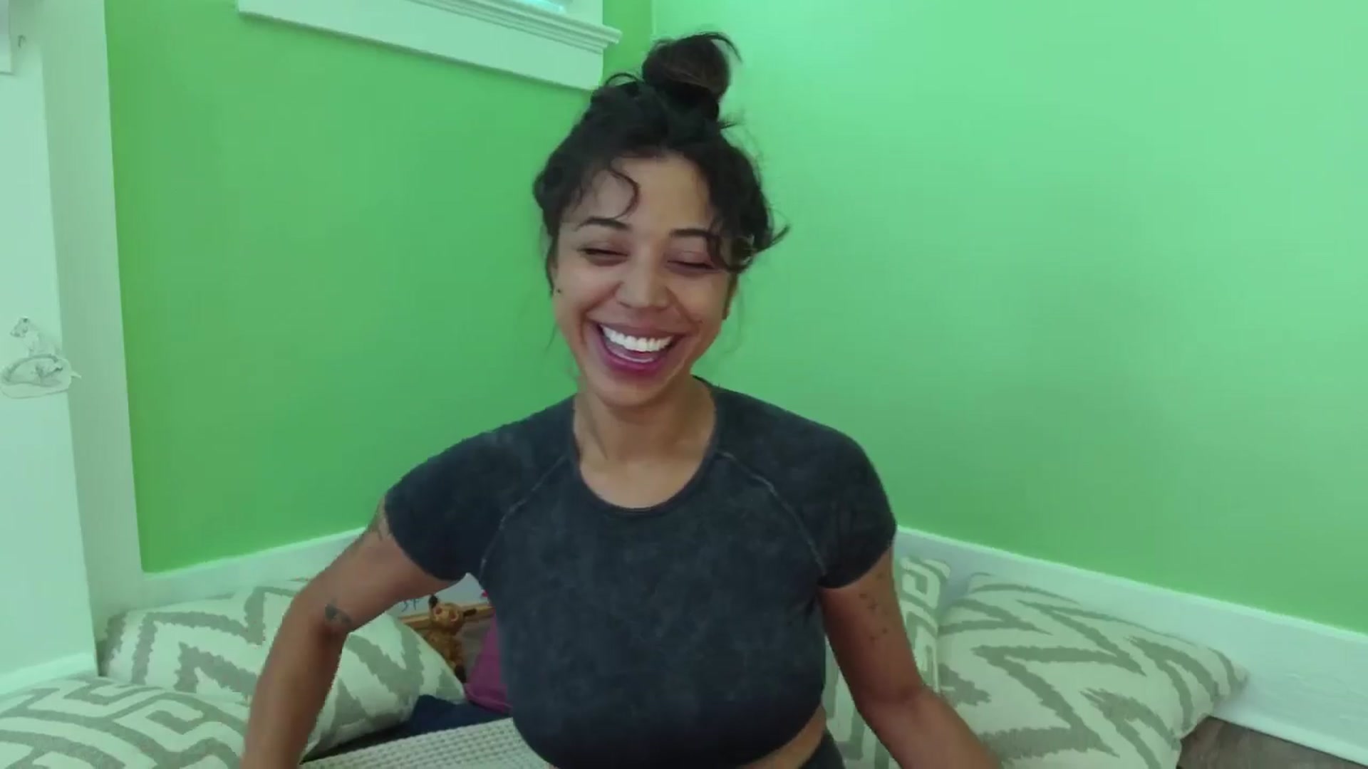 Gallery image thumbnail from KissingHigh's myfreecams stream on, 08/24/2025, 17:49 image 7 of 20