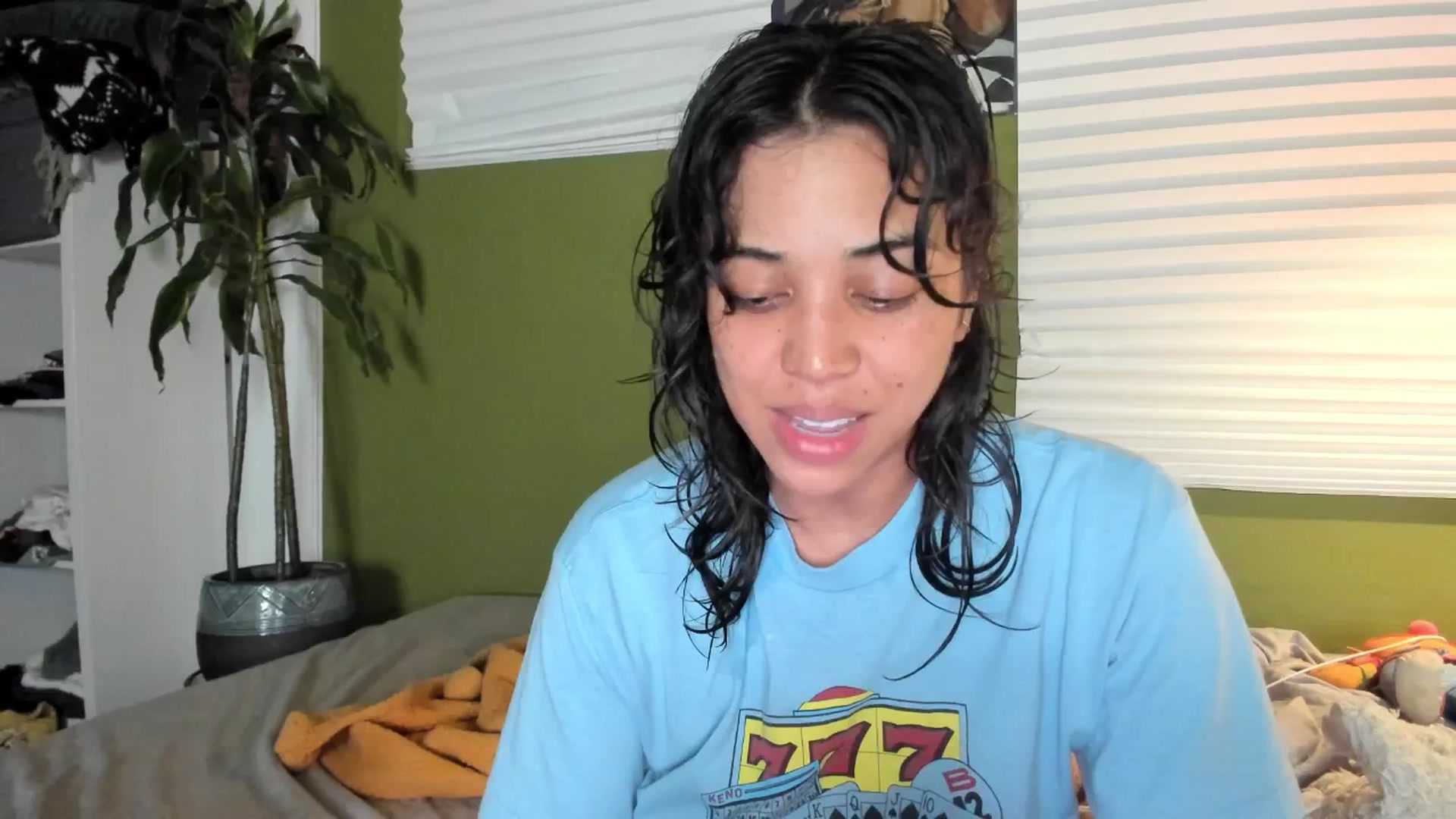 Gallery image thumbnail from KissingHigh's myfreecams stream on, 10/14/2025, 01:56 image 3 of 20
