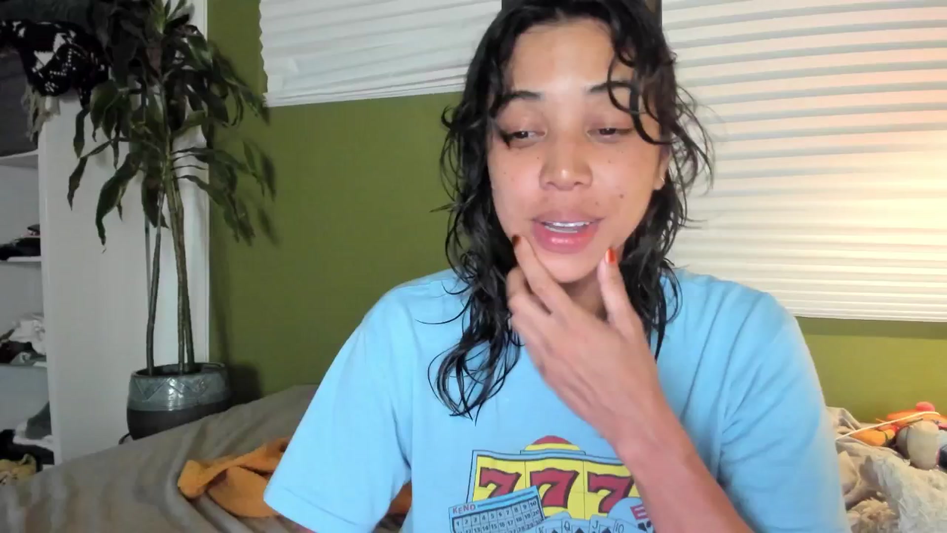 Gallery image thumbnail from KissingHigh's myfreecams stream on, 10/14/2025, 01:56 image 4 of 20
