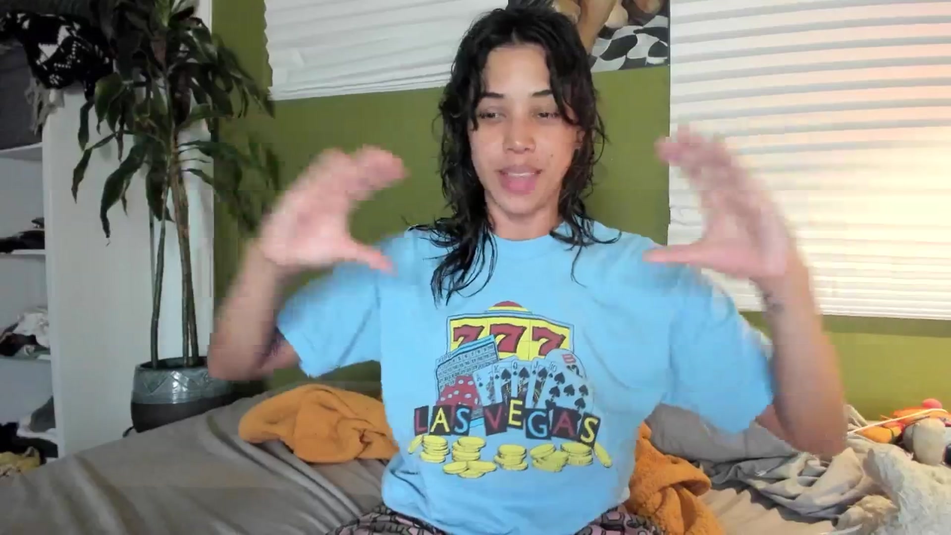 Gallery image thumbnail from KissingHigh's myfreecams stream on, 10/14/2025, 01:56 image 9 of 20
