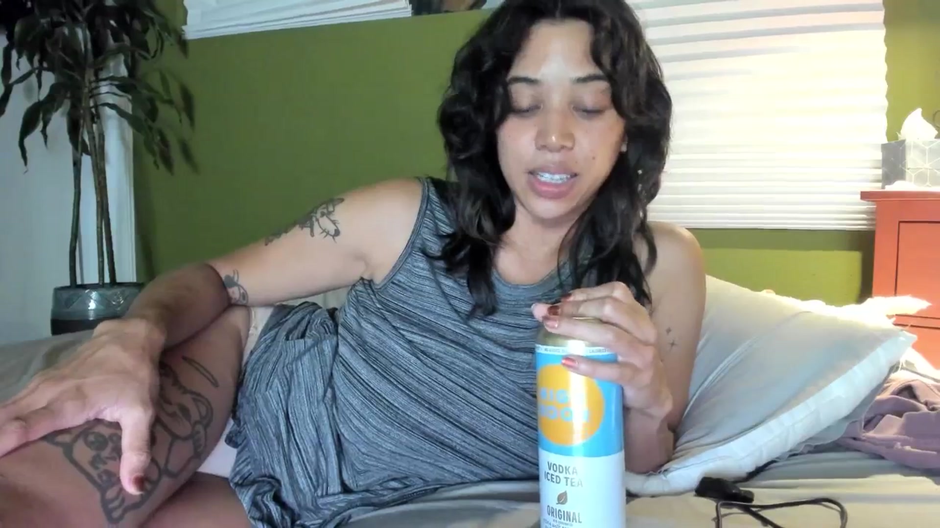 Gallery image thumbnail from KissingHigh's myfreecams stream on, 10/17/2025, 02:19 image 13 of 20