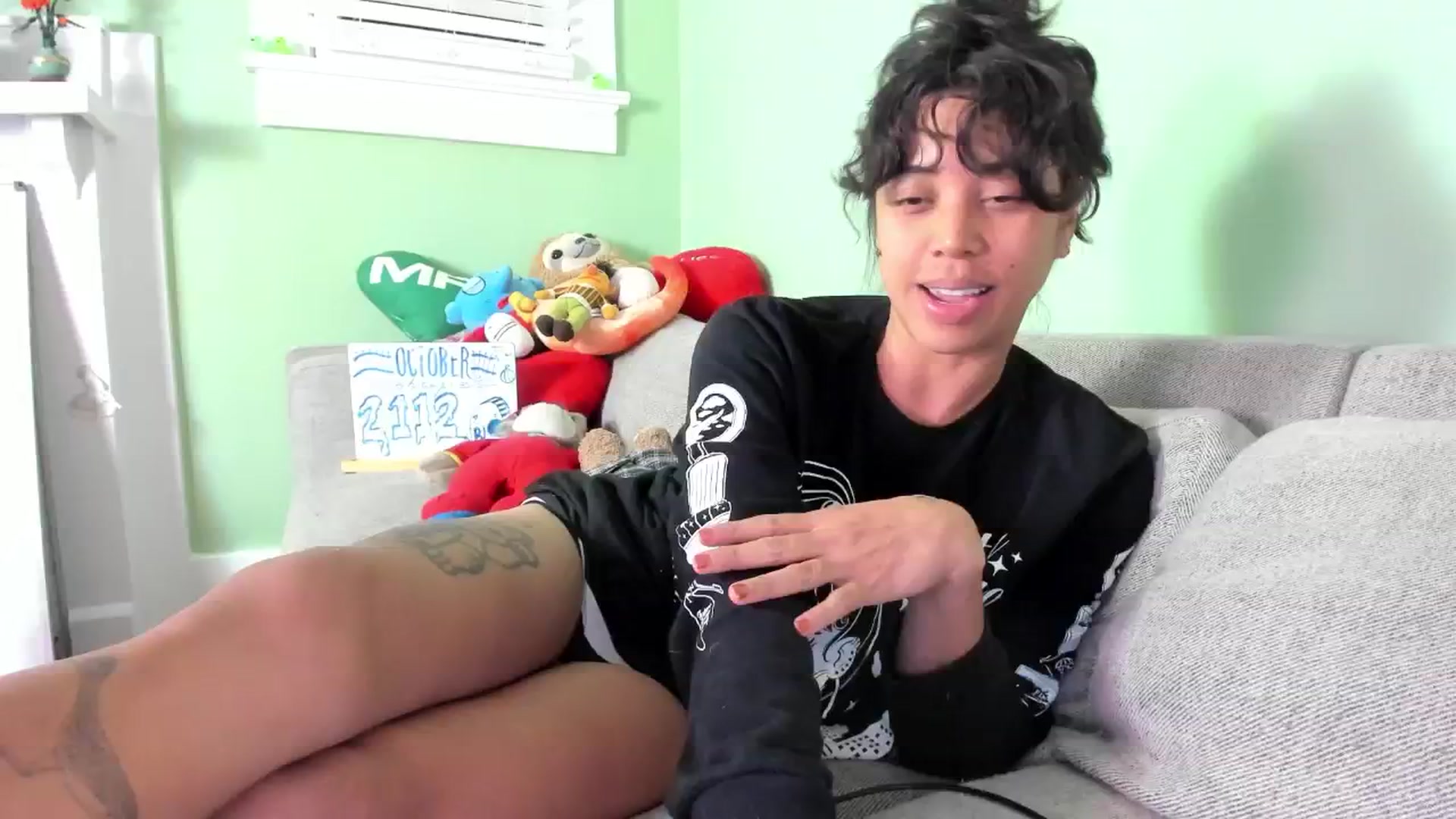 Gallery image thumbnail from KissingHigh's myfreecams stream on, 10/29/2025, 02:22 image 11 of 20
