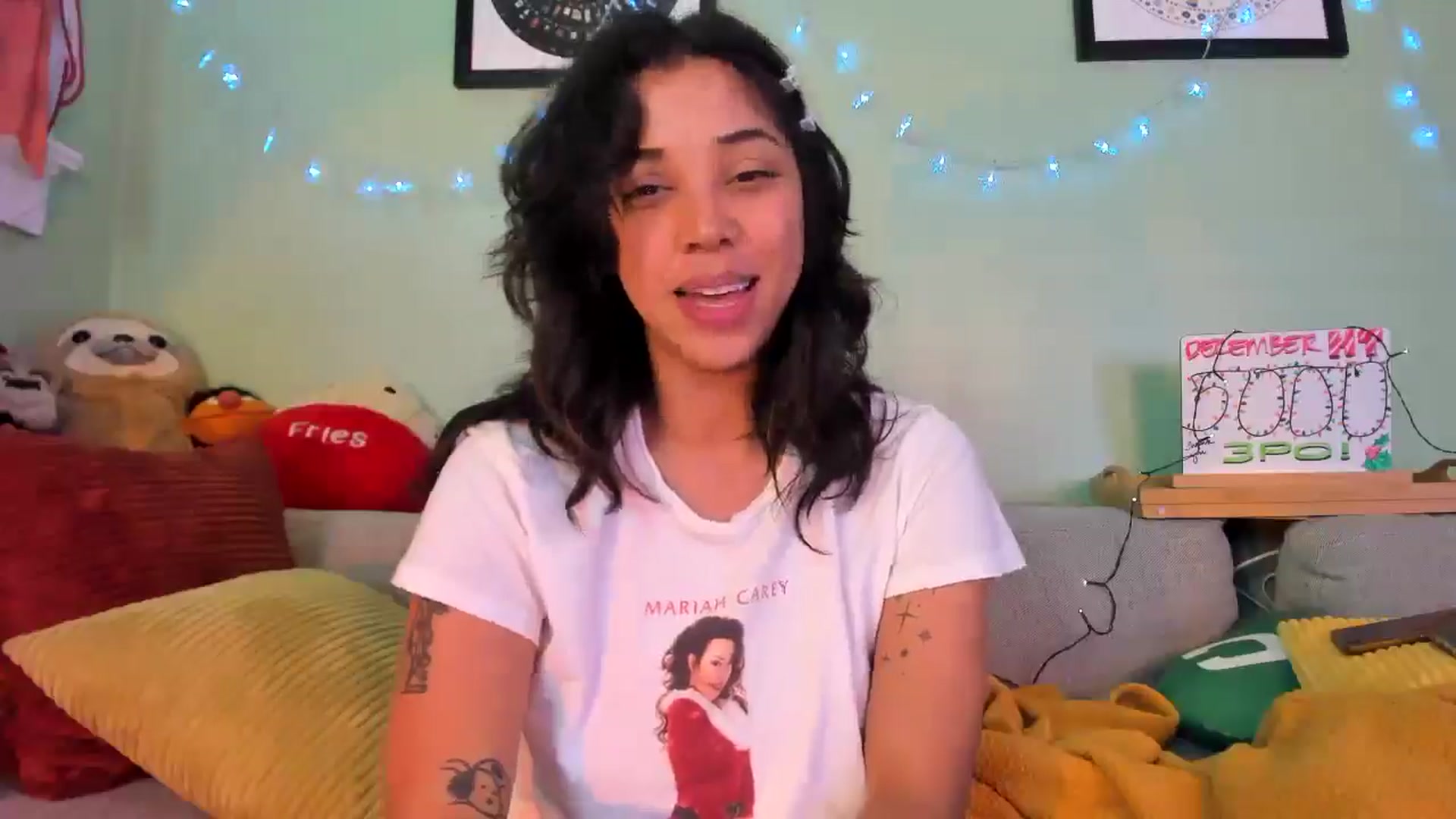 Gallery image thumbnail from KissingHigh's myfreecams stream on, 12/23/2025, 04:10 image 4 of 20