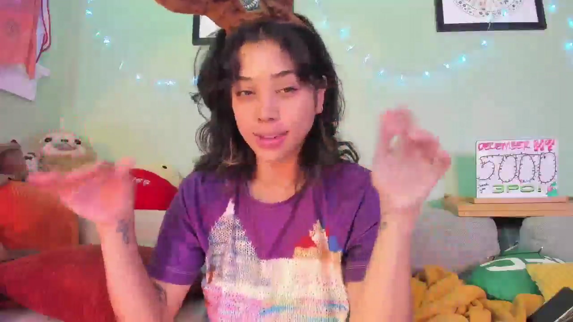 Gallery image thumbnail from KissingHigh's myfreecams stream on, 12/24/2025, 04:06 image 12 of 20