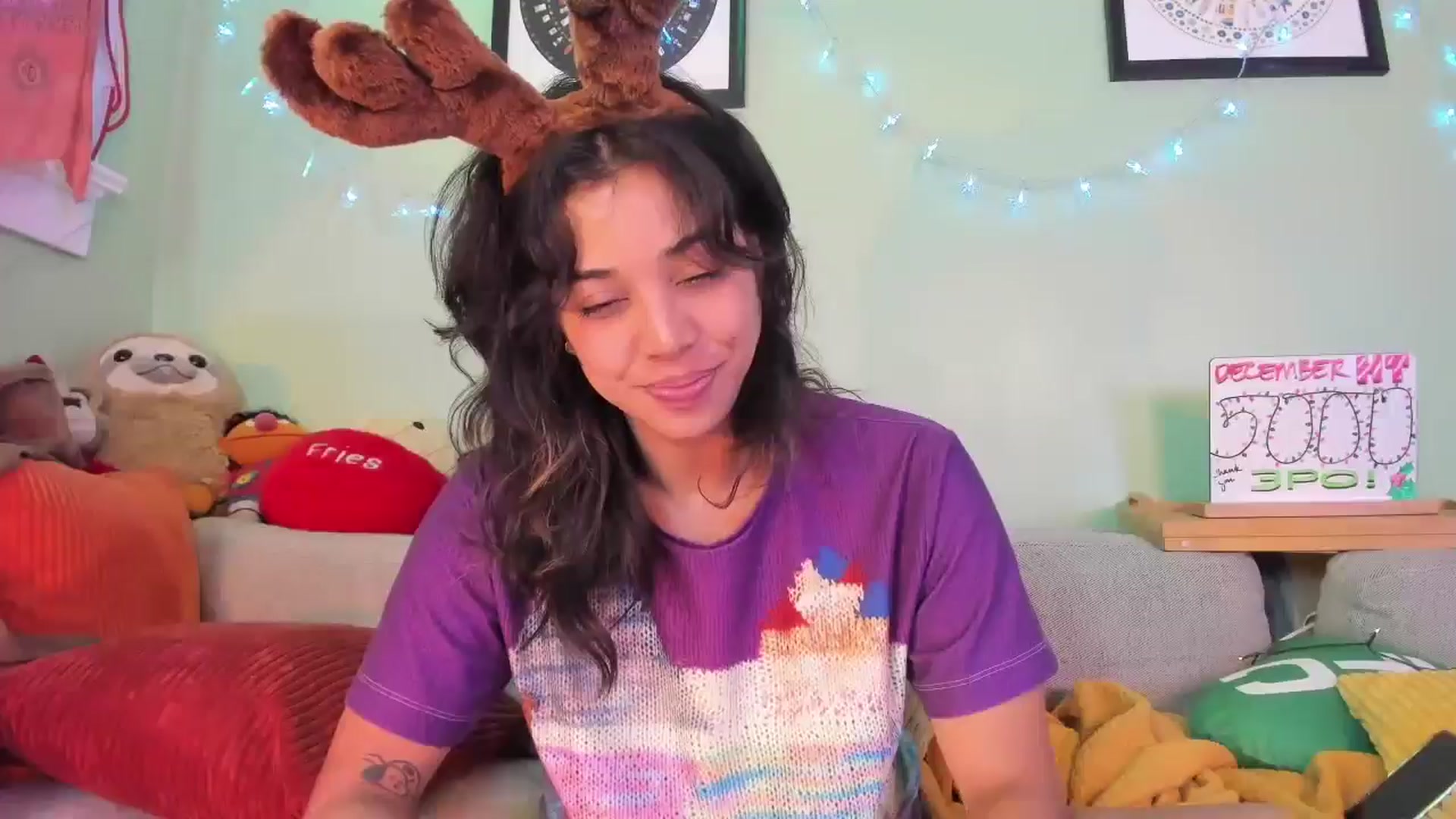Gallery image thumbnail from KissingHigh's myfreecams stream on, 12/24/2025, 04:06 image 11 of 20