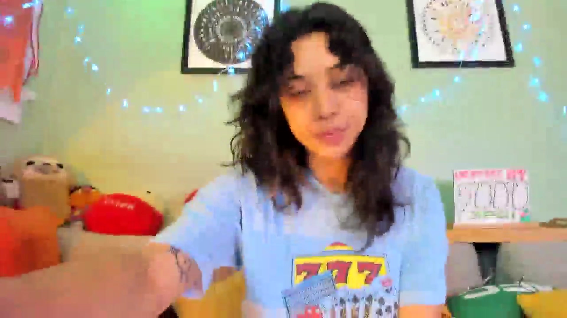 Gallery image thumbnail from KissingHigh's myfreecams stream on, 12/27/2025, 03:17 image 4 of 20