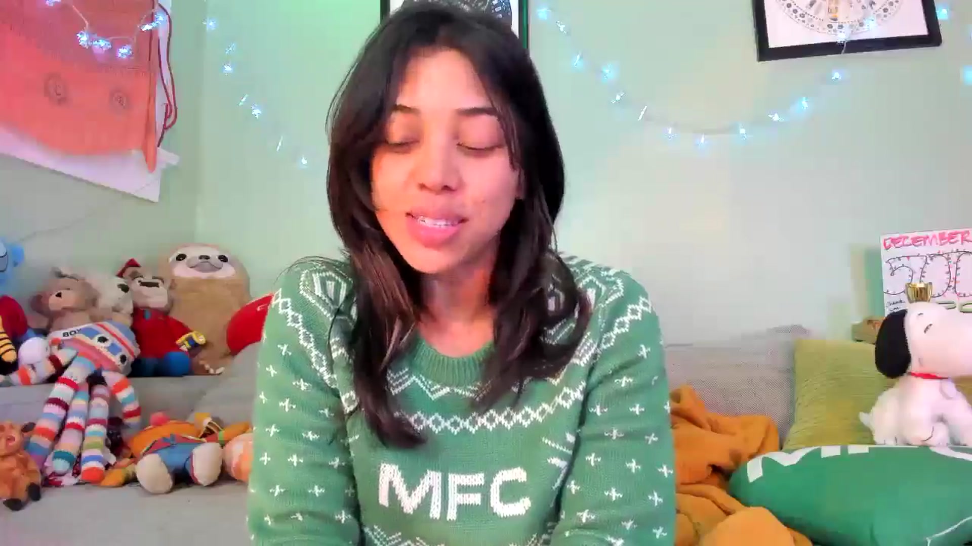Gallery image thumbnail from KissingHigh's myfreecams stream on, 12/31/2025, 03:54 image 6 of 20