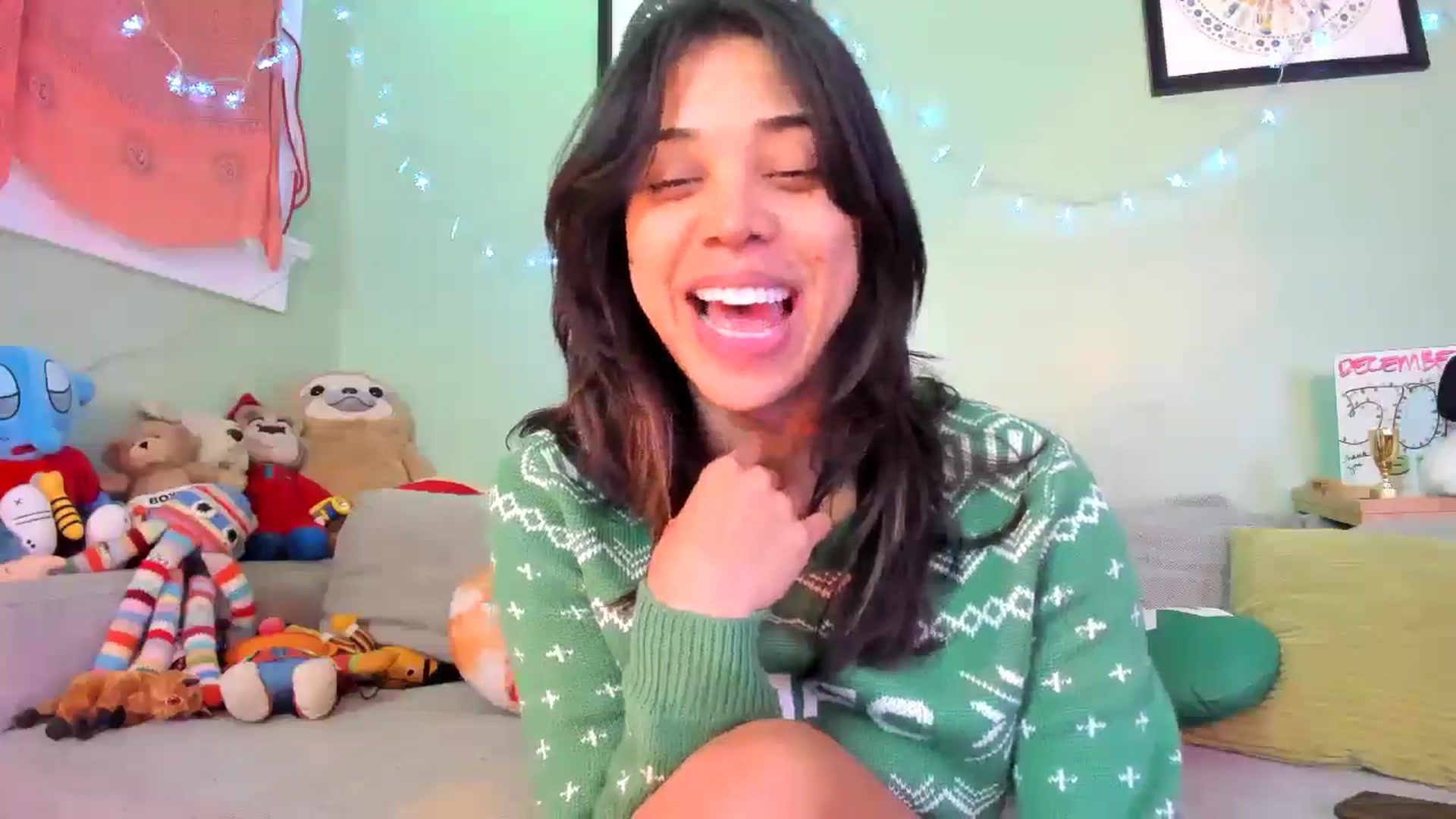 Gallery image thumbnail from KissingHigh's myfreecams stream on, 12/31/2025, 03:54 image 13 of 20