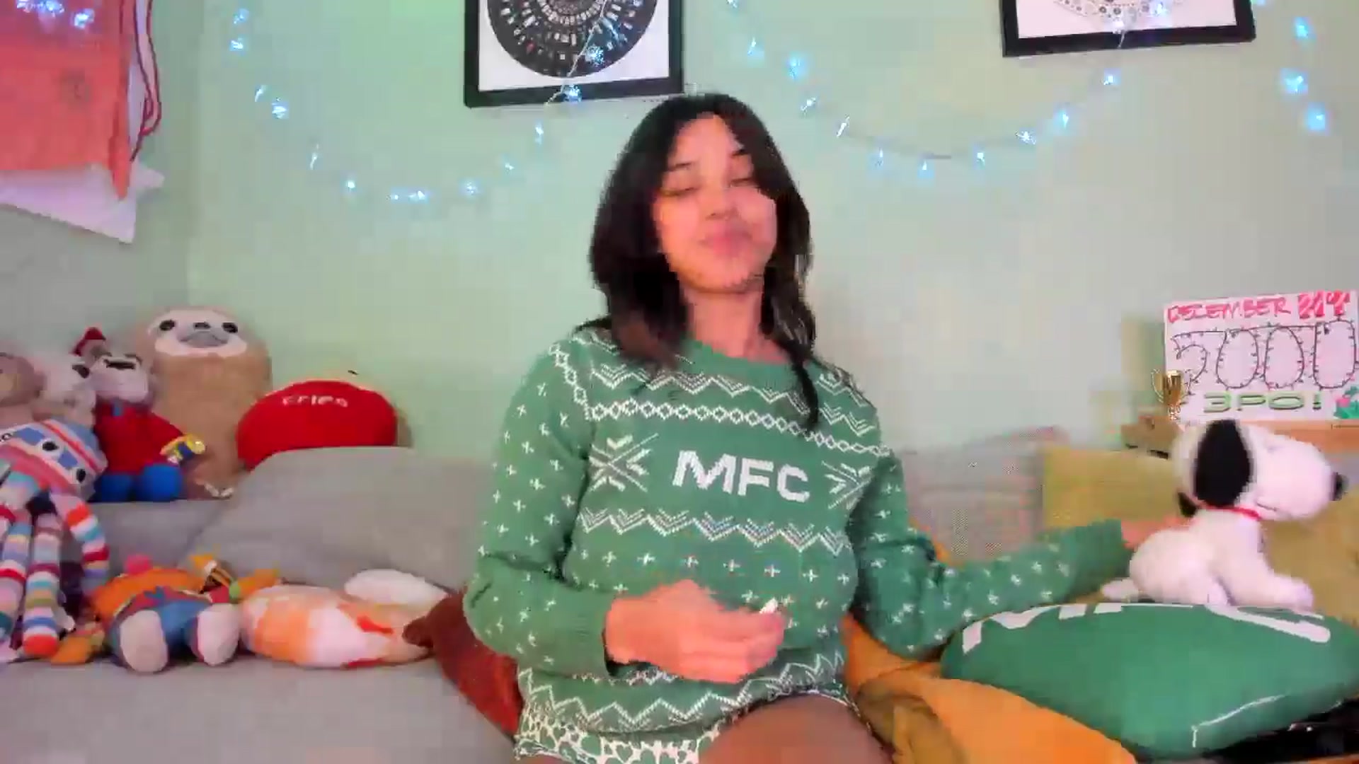 Gallery image thumbnail from KissingHigh's myfreecams stream on, 12/31/2025, 03:54 image 3 of 20